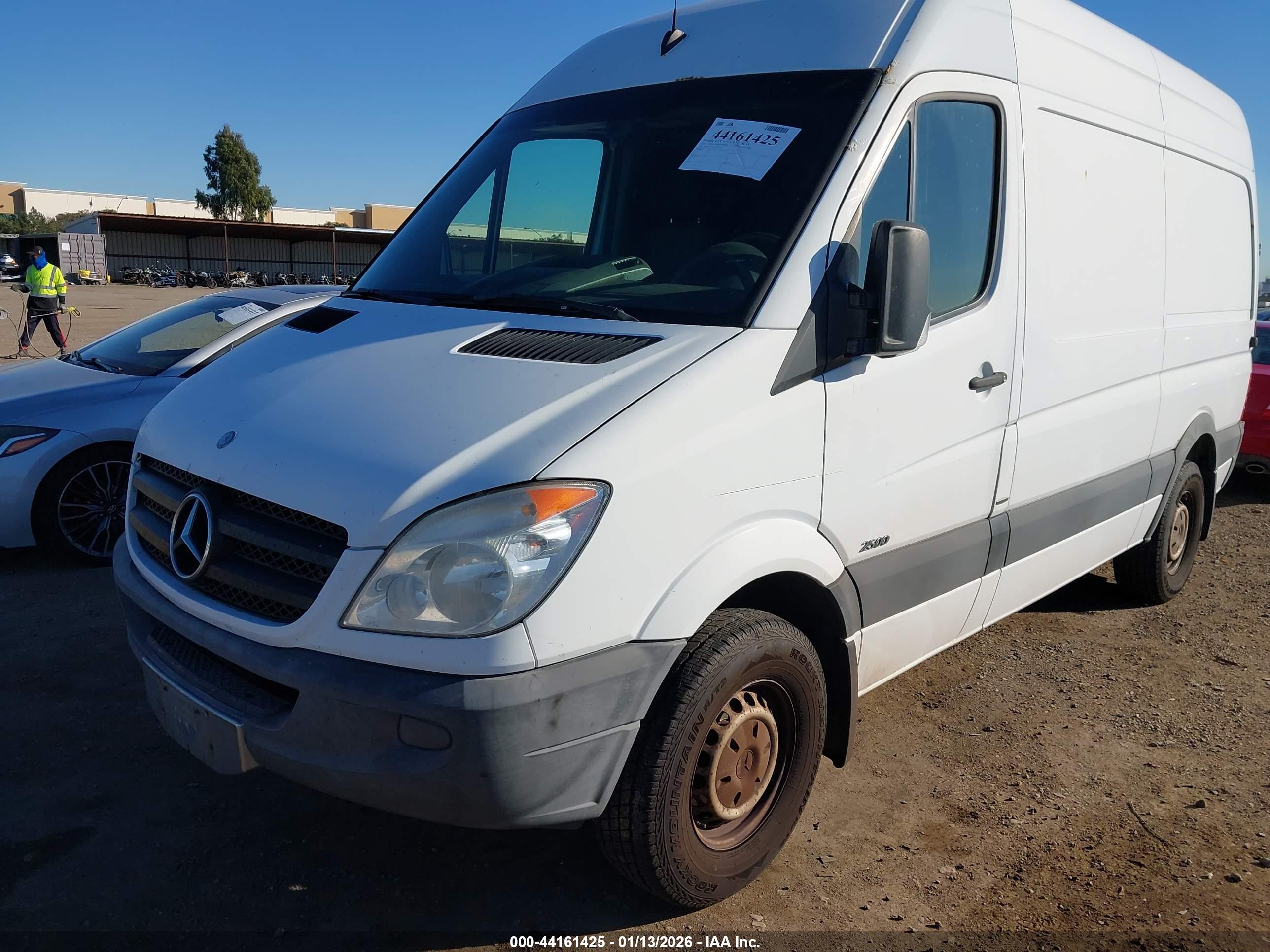 MERCEDES-BENZ SPRINTER image 6