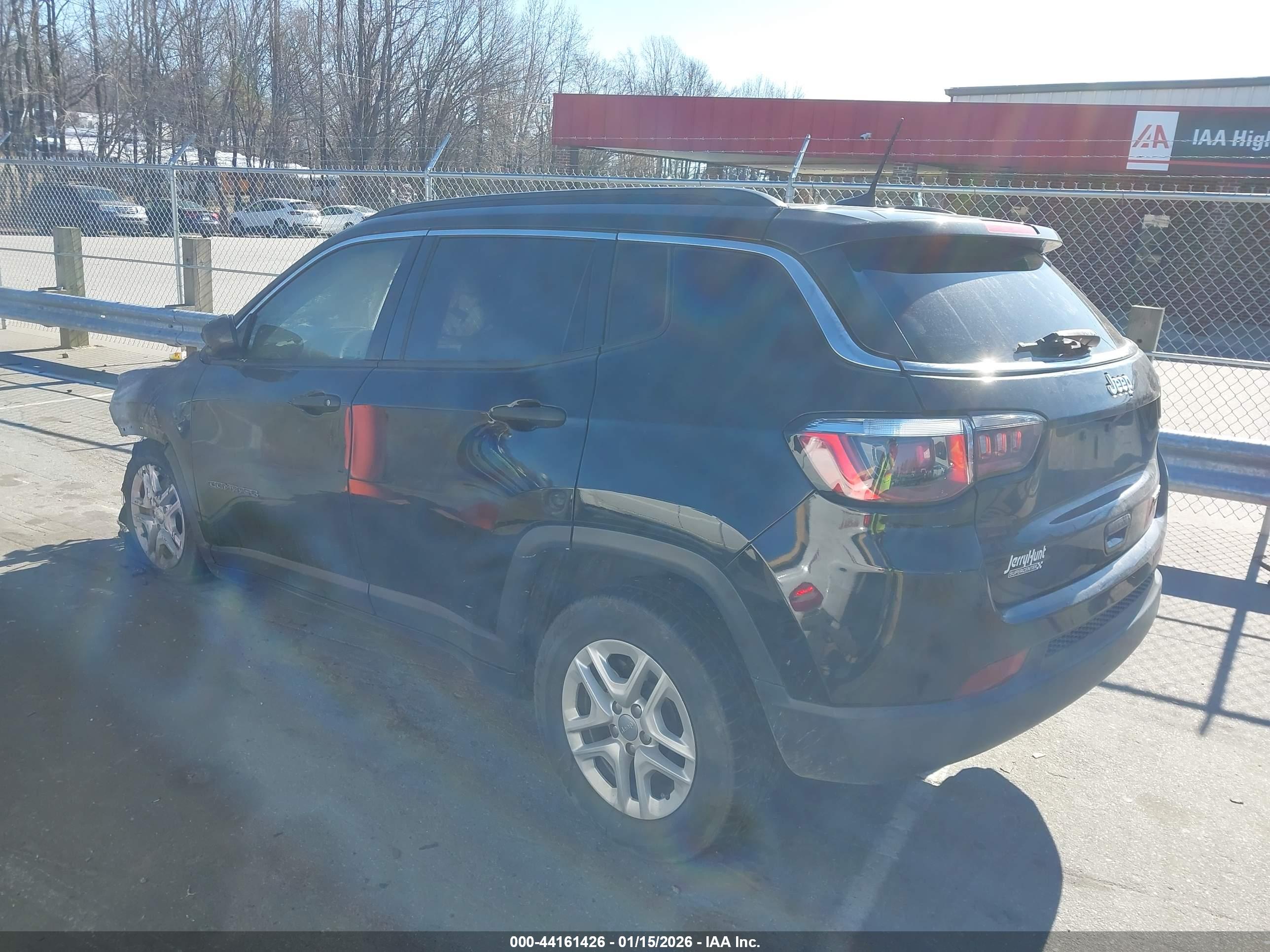 JEEP COMPASS image 3