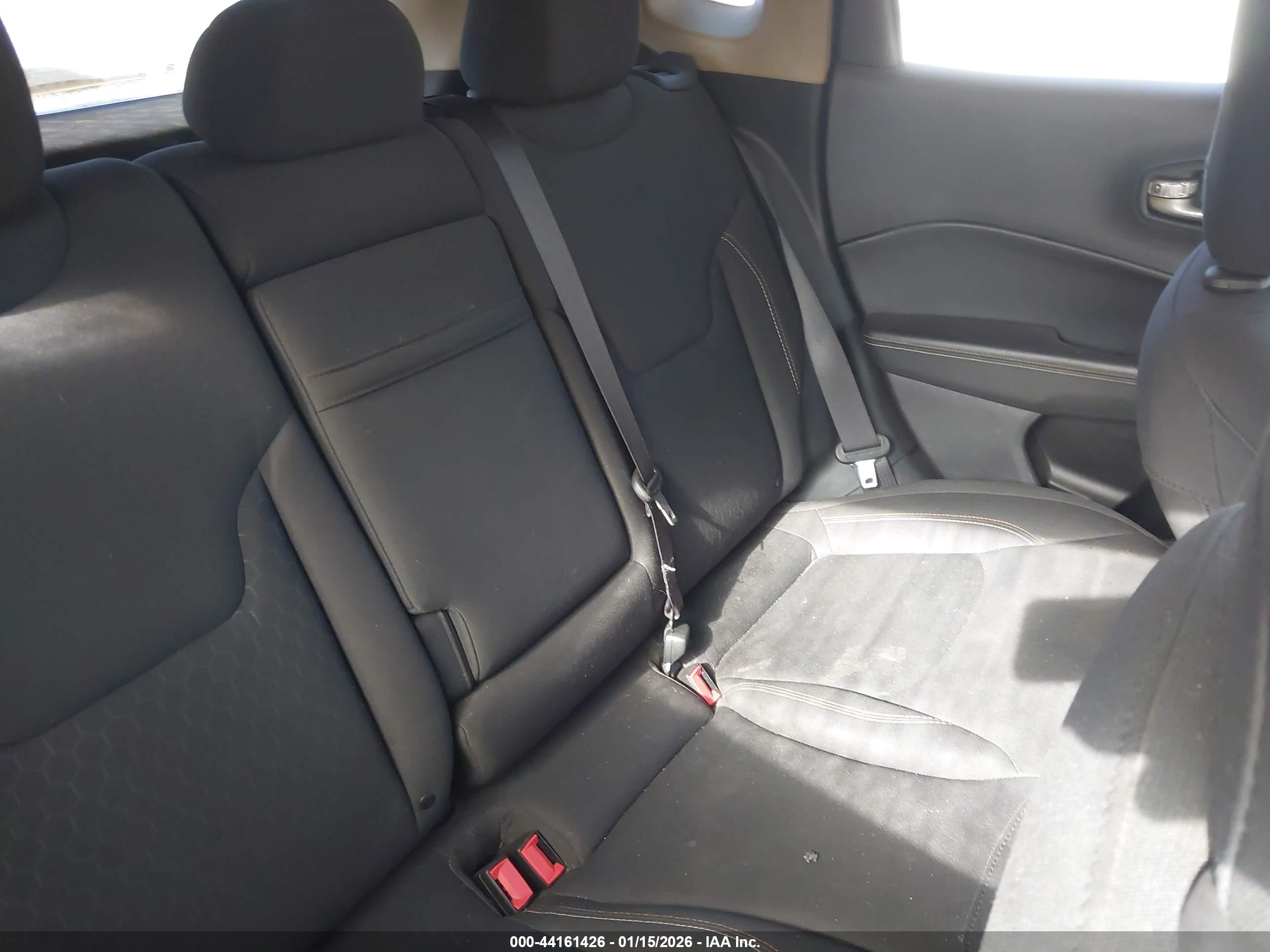 JEEP COMPASS image 8
