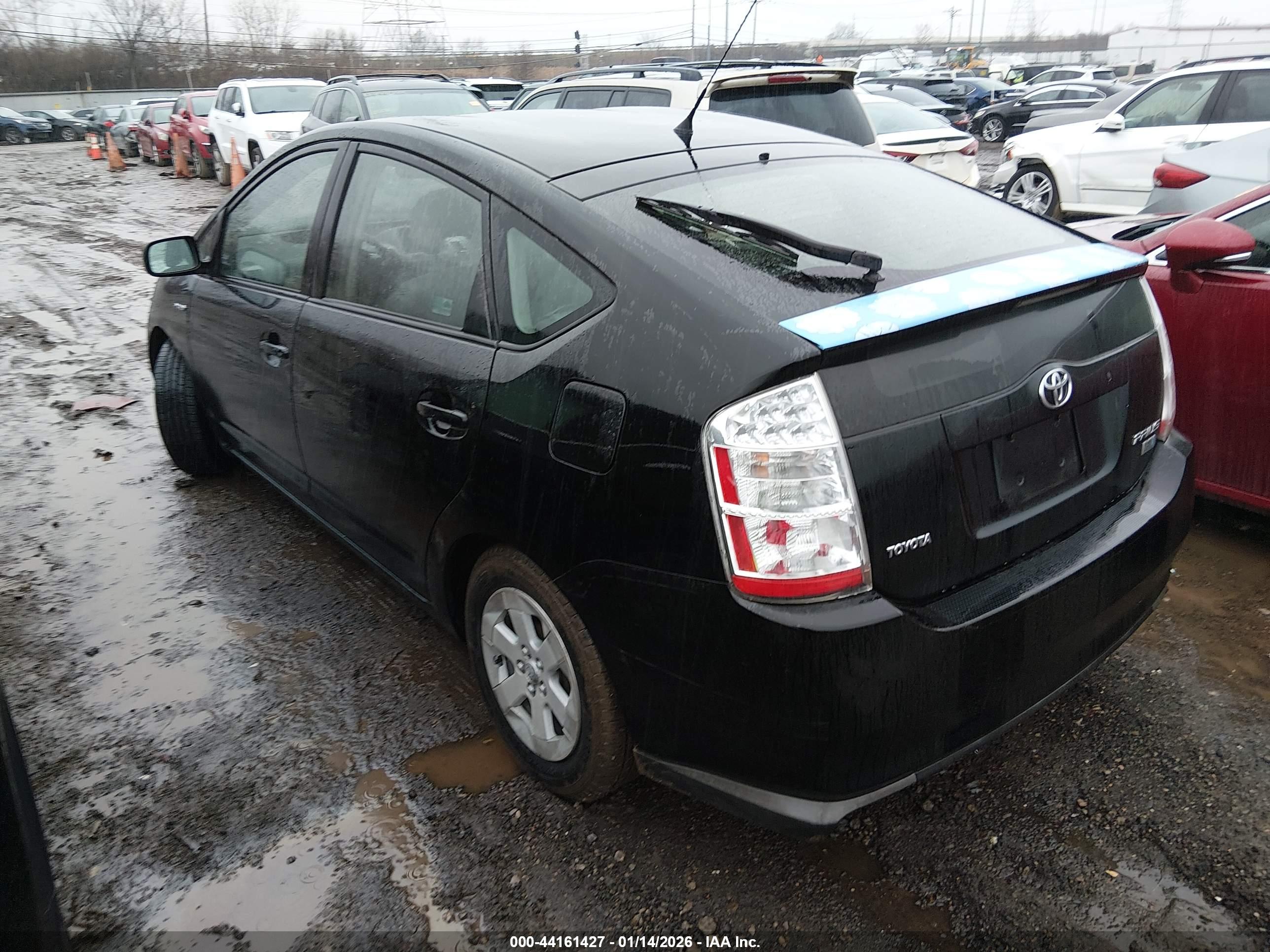 TOYOTA PRIUS image 3