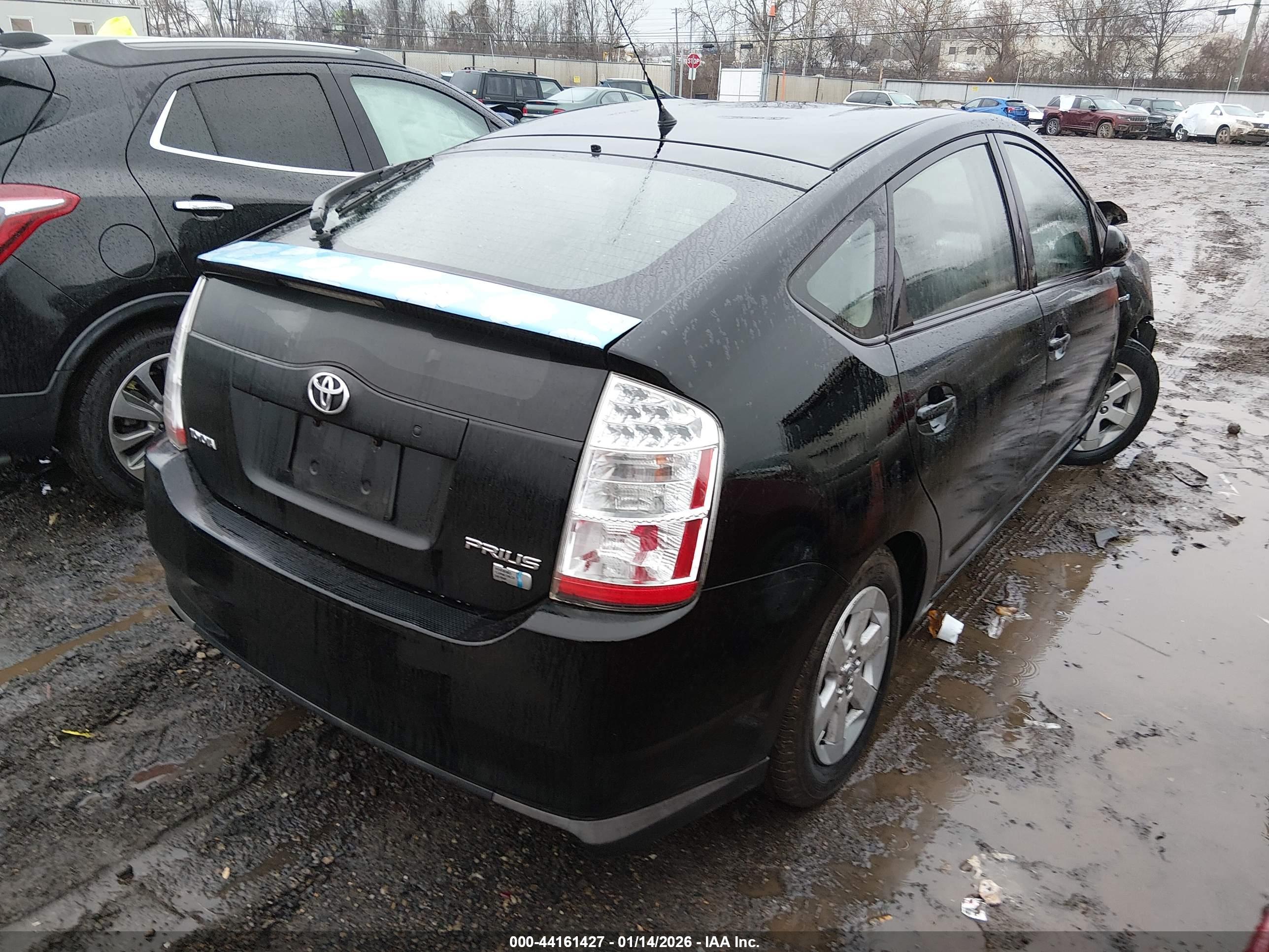 TOYOTA PRIUS image 4