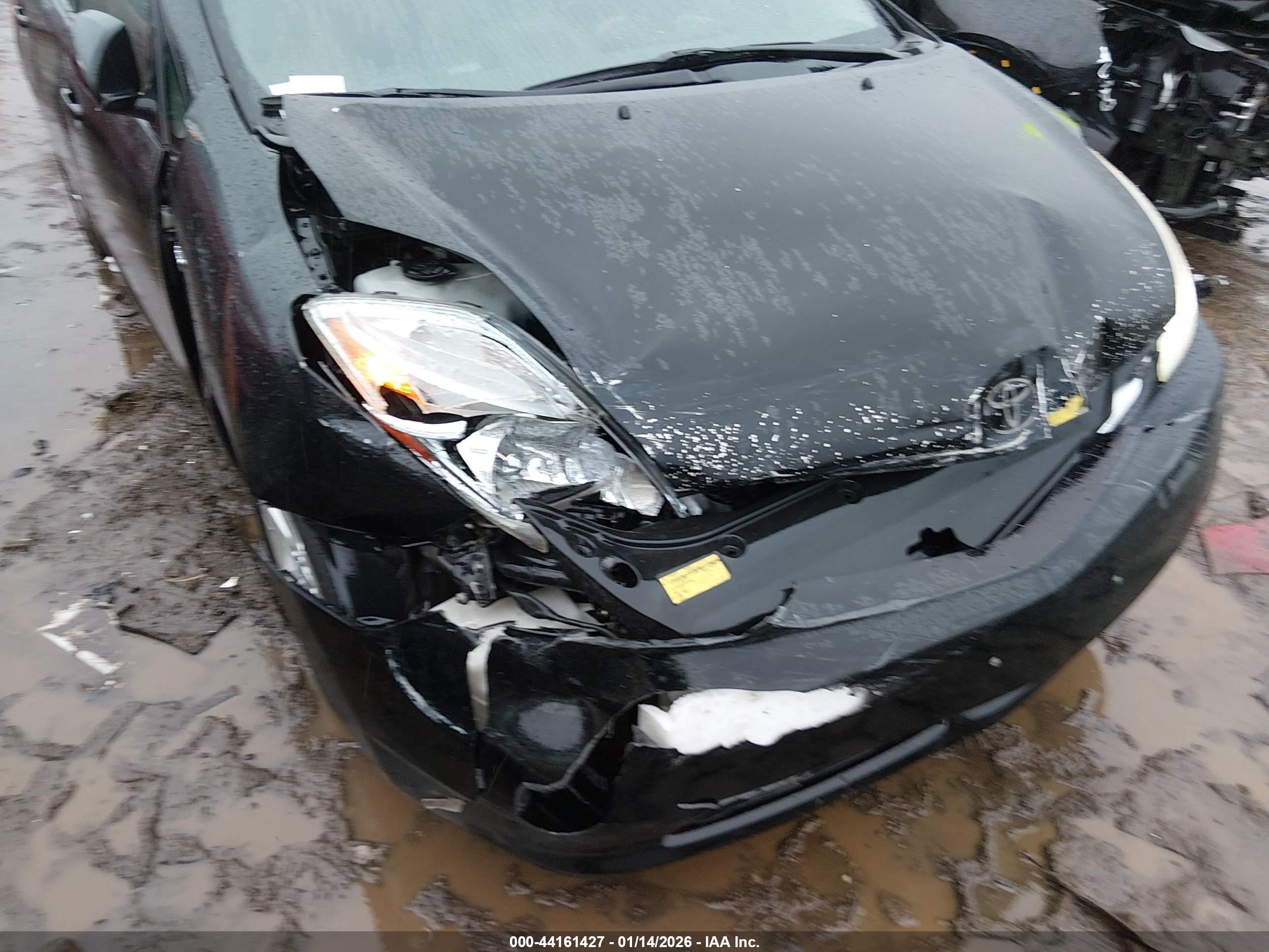 TOYOTA PRIUS image 6
