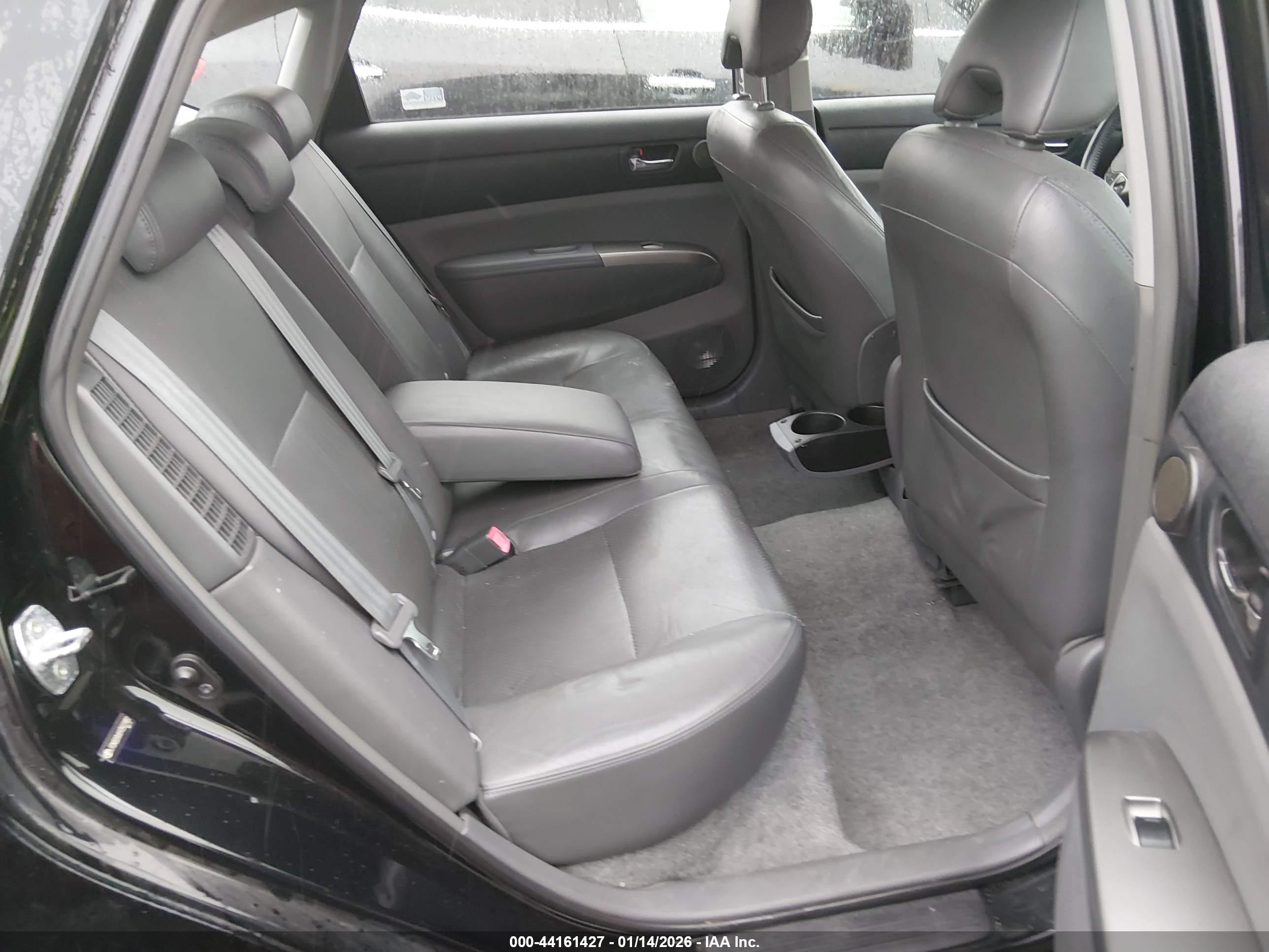 TOYOTA PRIUS image 8