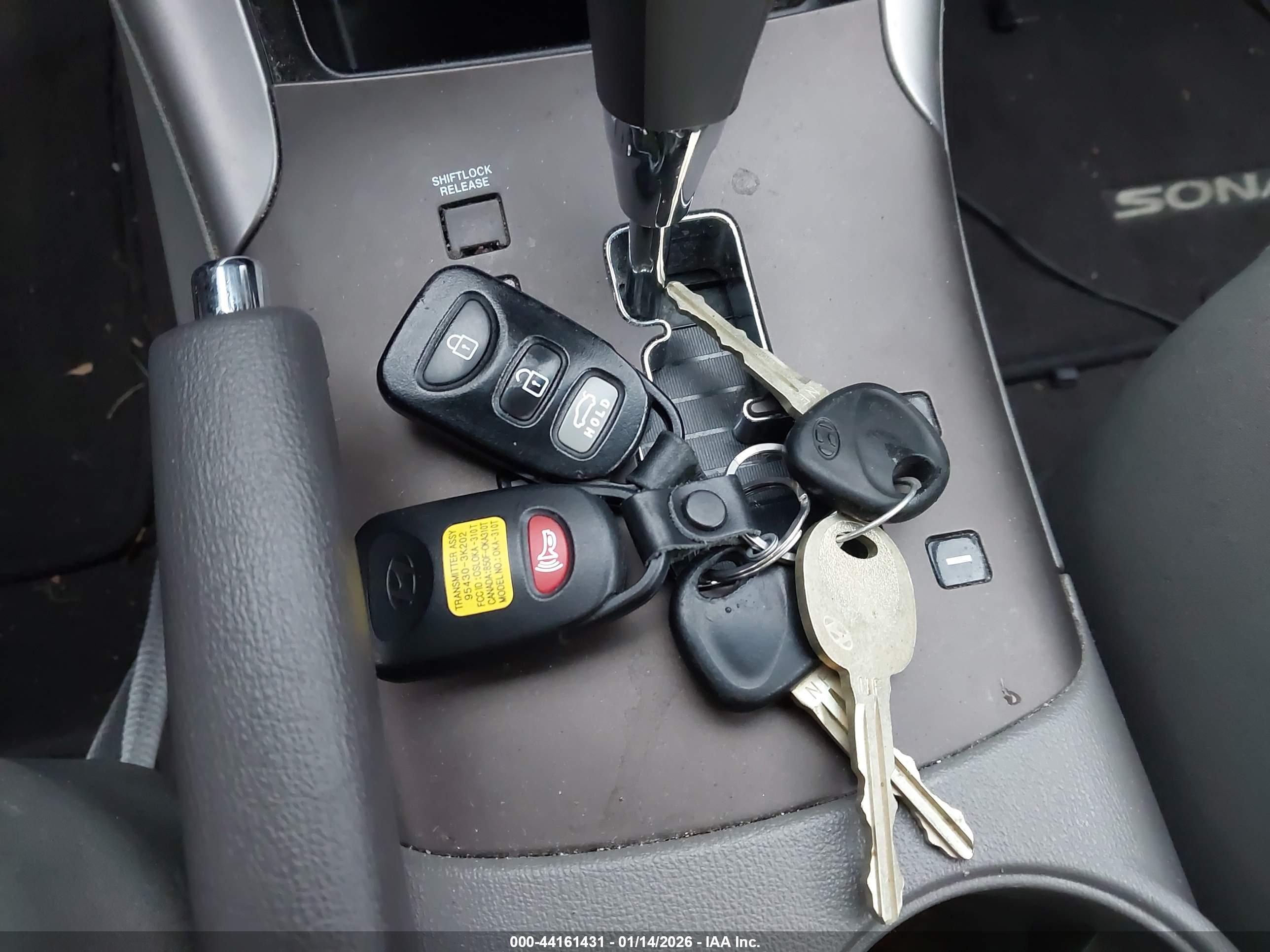 HYUNDAI SONATA image 11