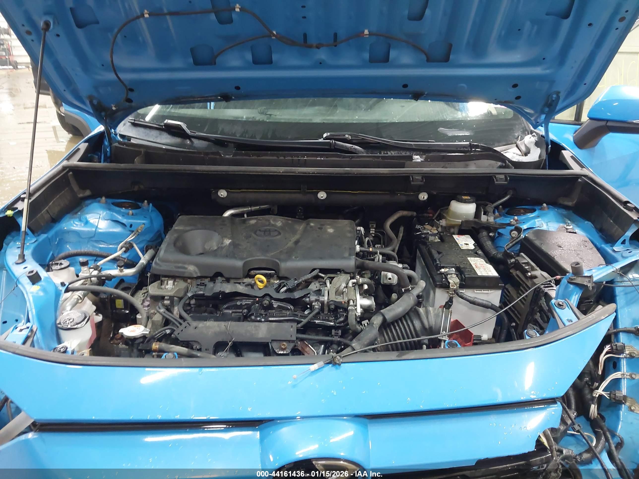 TOYOTA RAV4 image 10