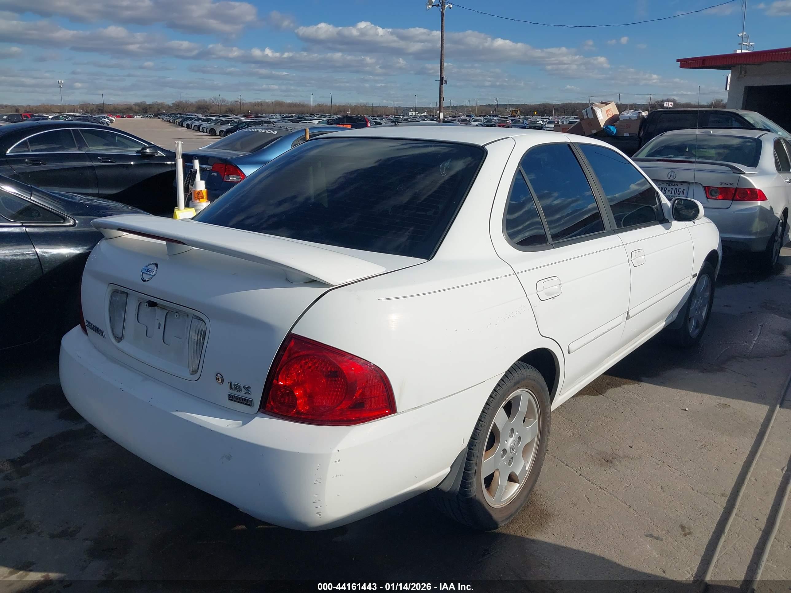 NISSAN SENTRA image 4