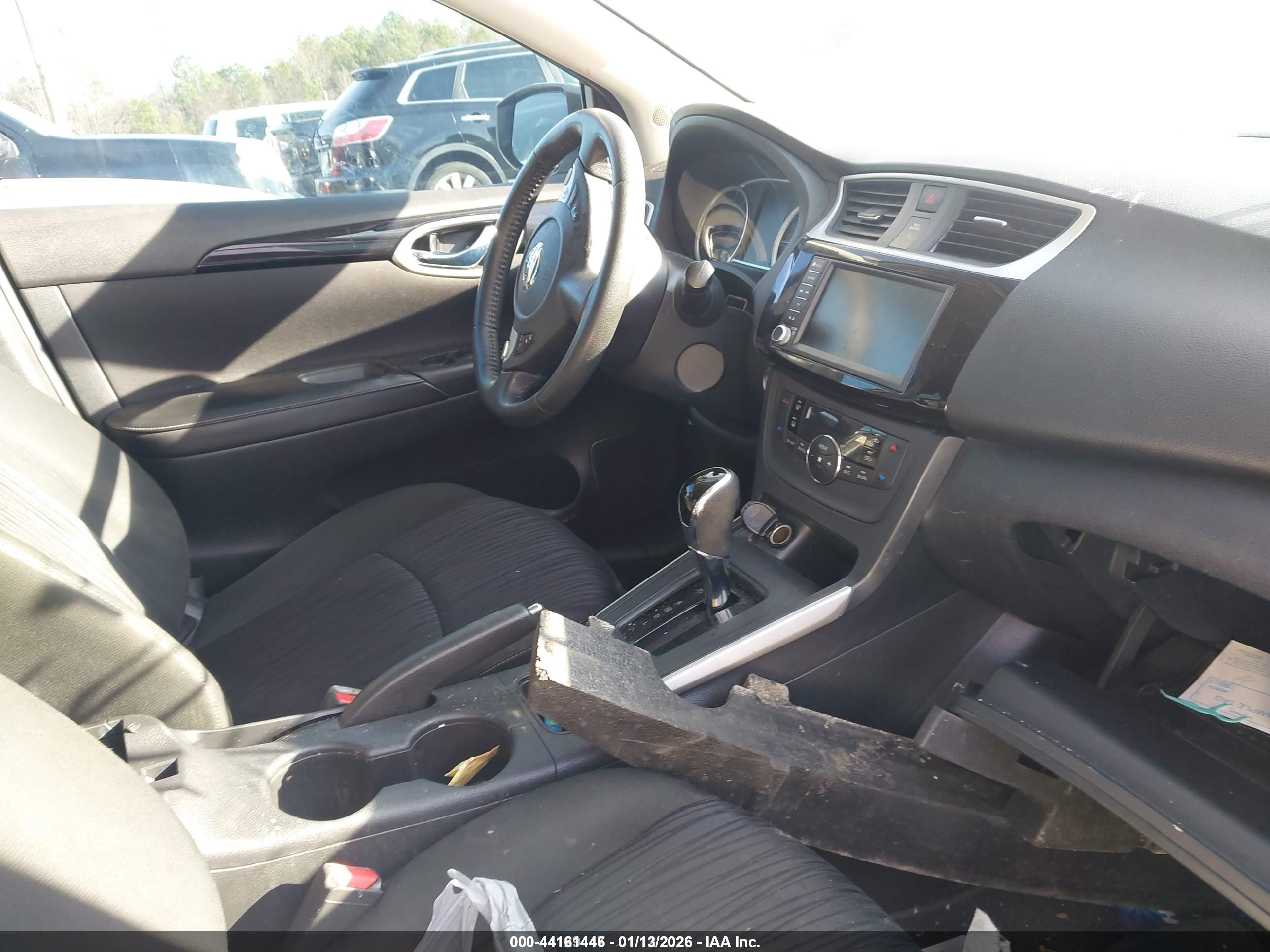 NISSAN SENTRA image 5