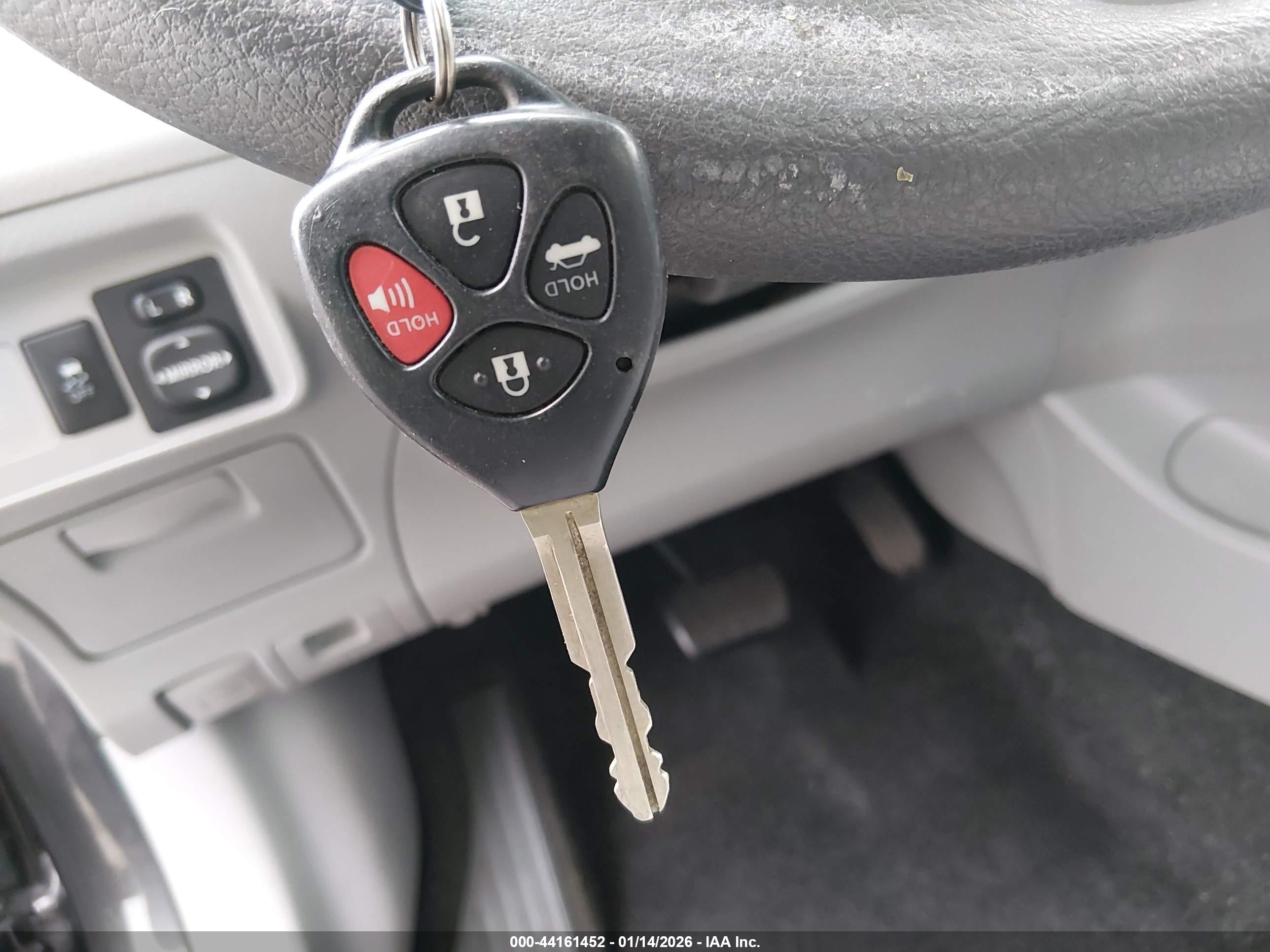TOYOTA COROLLA image 11
