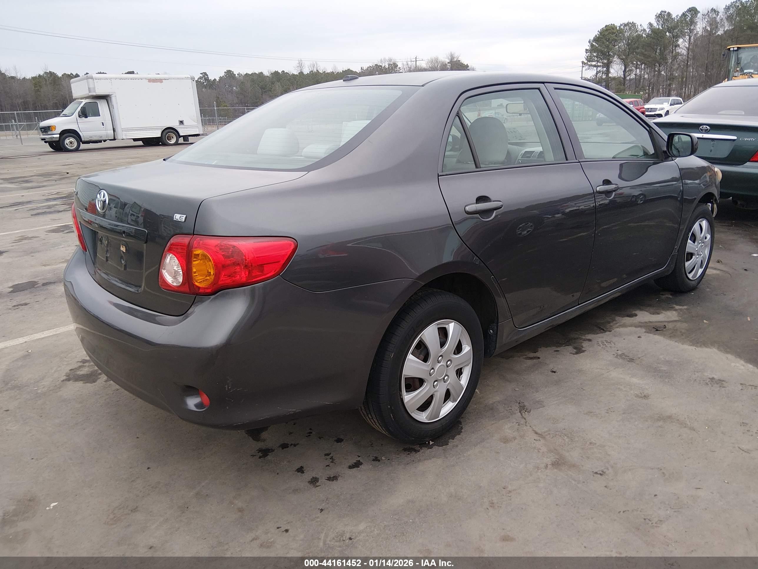 TOYOTA COROLLA image 4