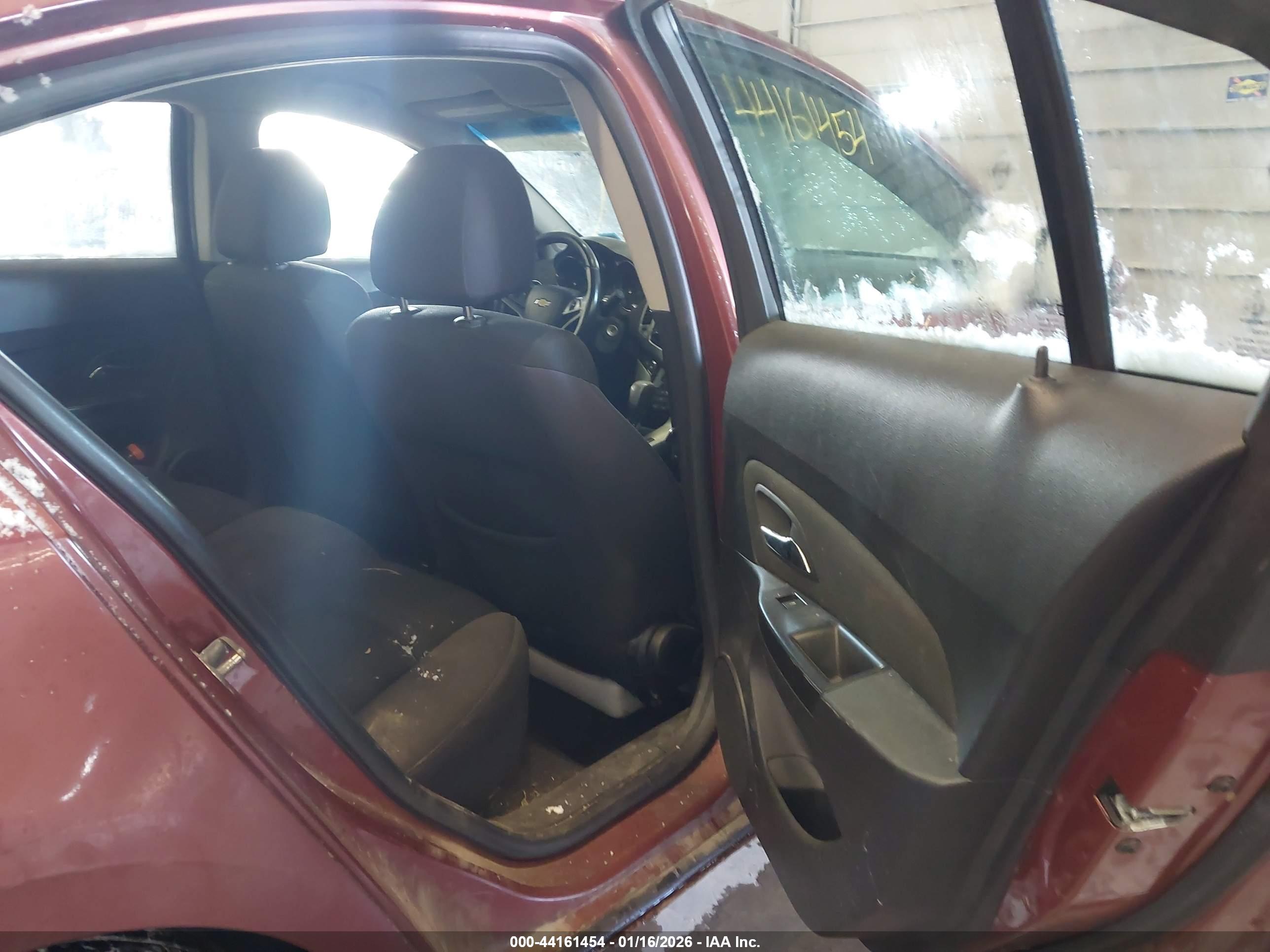 CHEVROLET CRUZE image 8