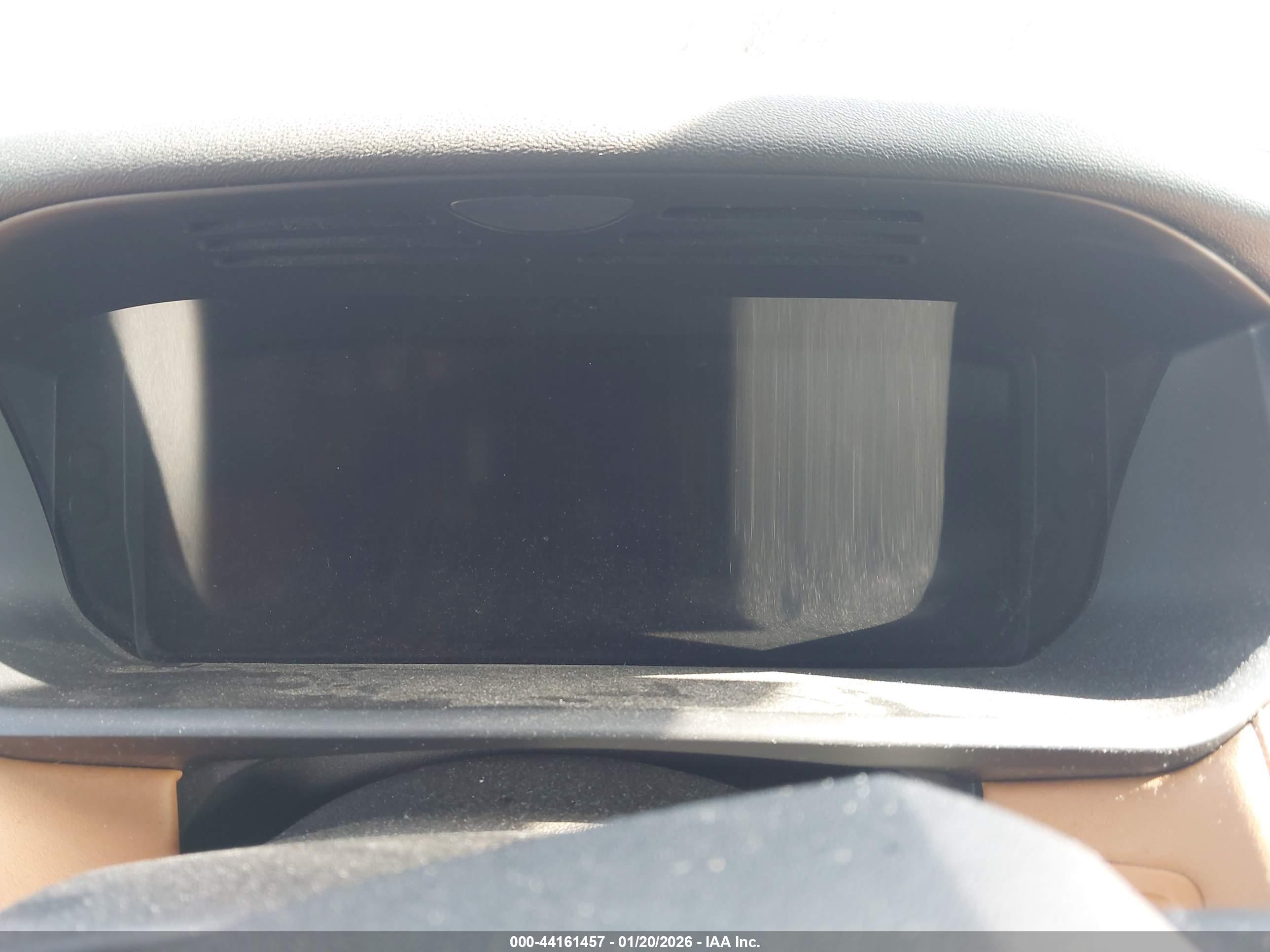 LAND ROVER image 7