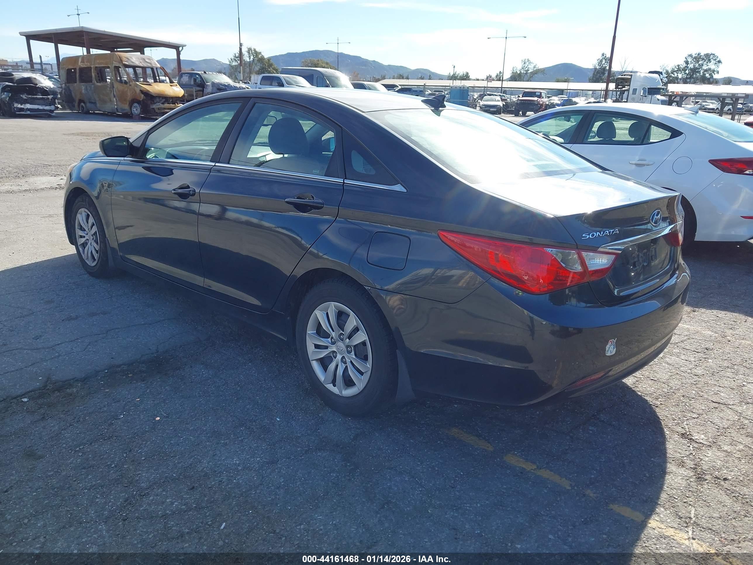 HYUNDAI SONATA image 3