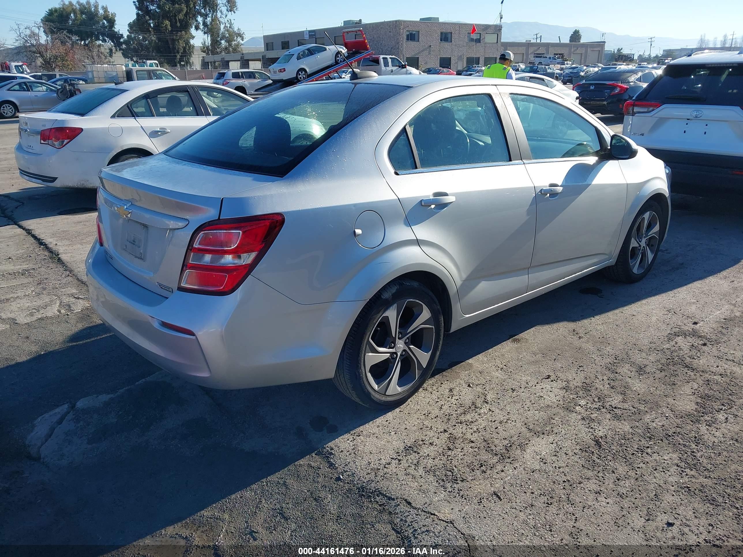 CHEVROLET SONIC image 4