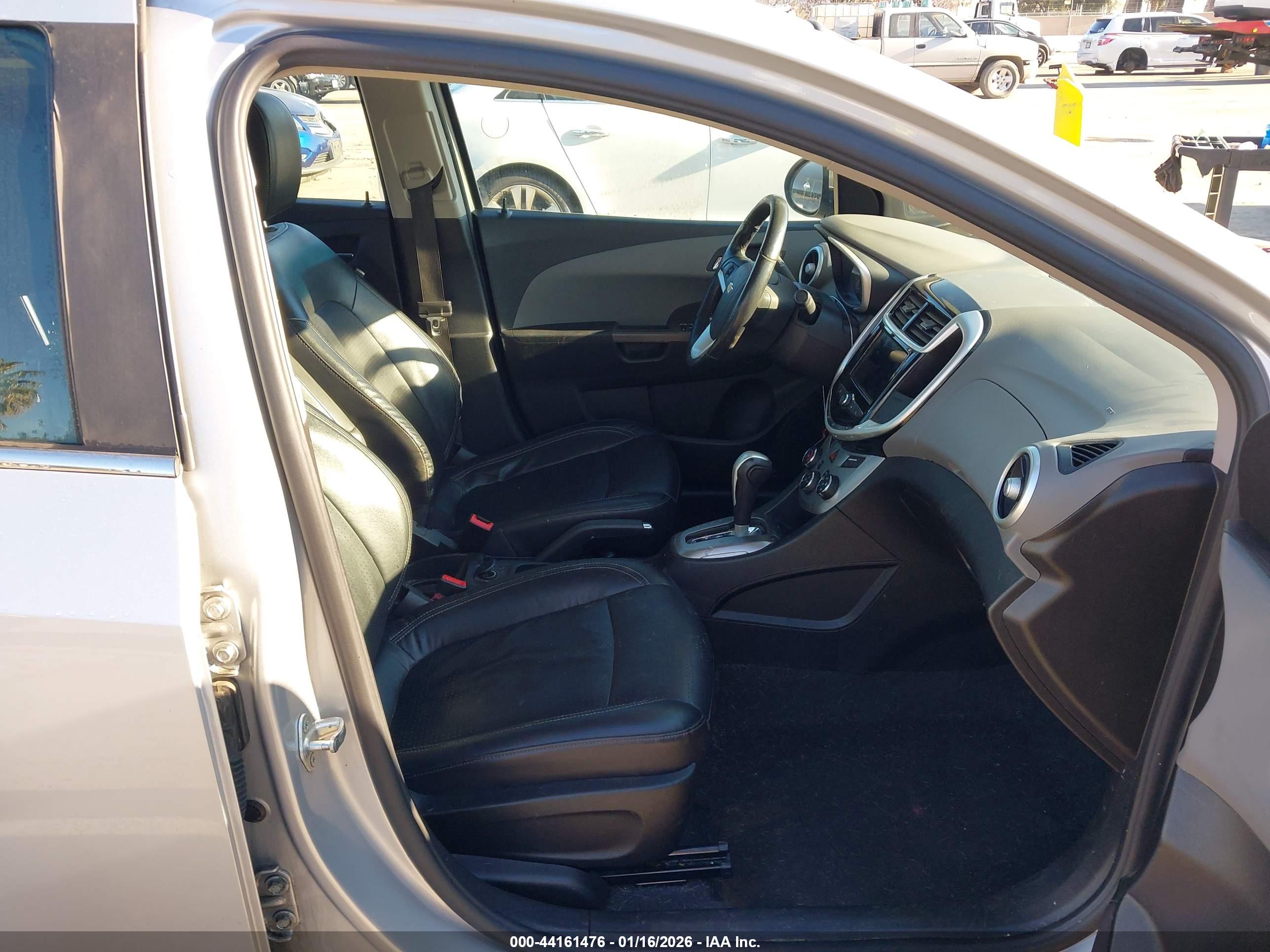 CHEVROLET SONIC image 5