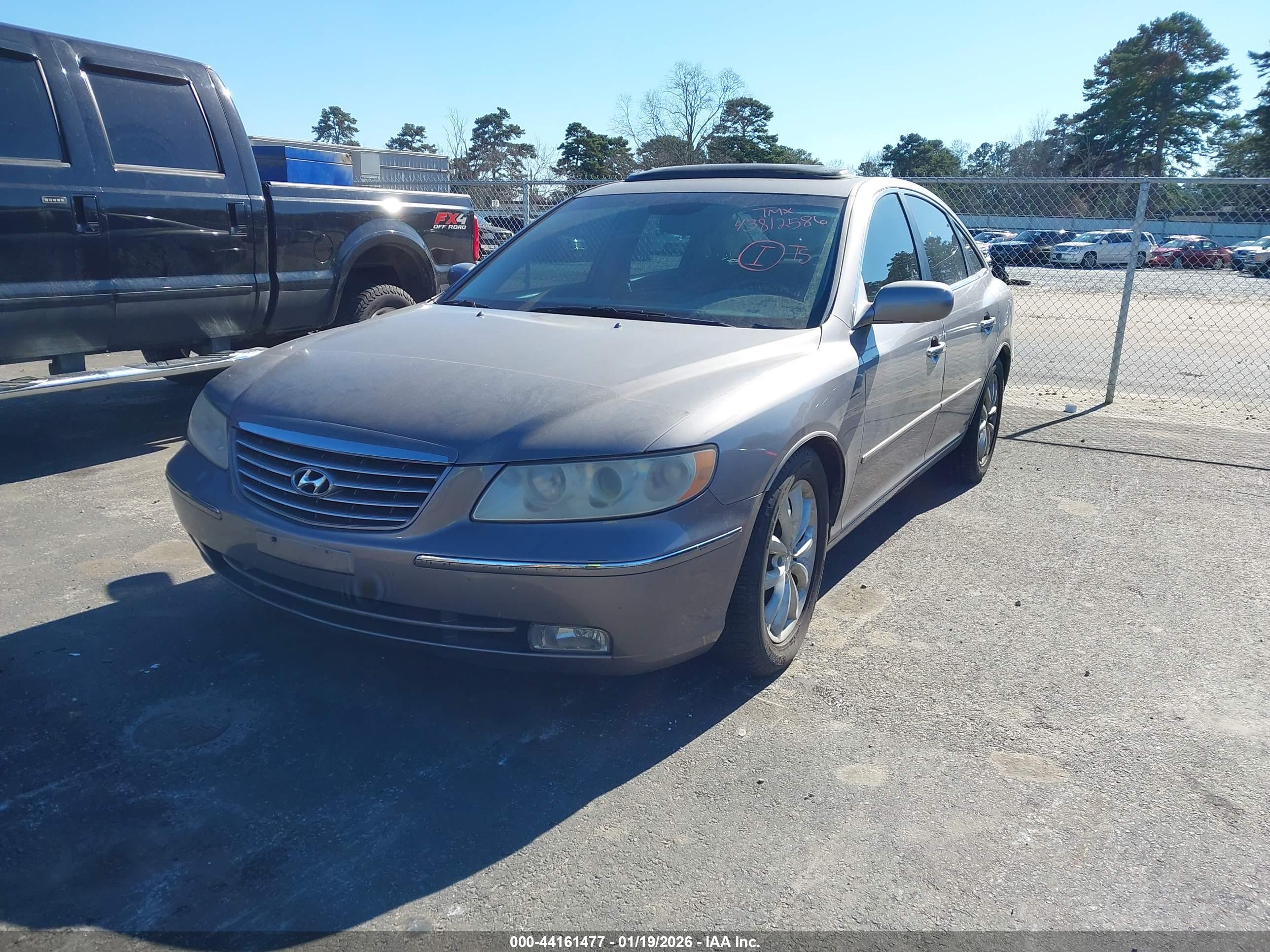 HYUNDAI AZERA image 2