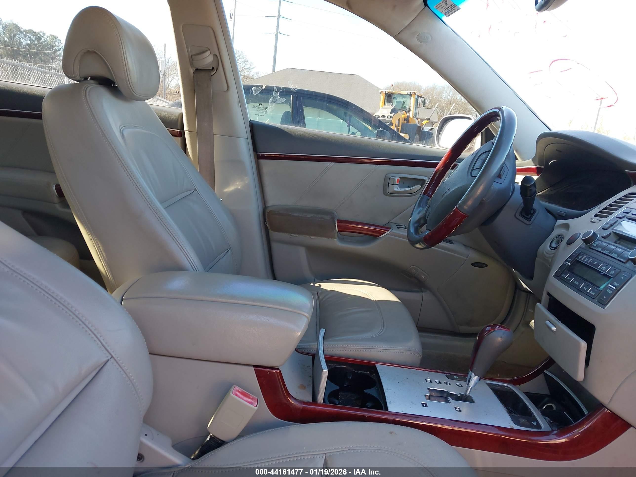 HYUNDAI AZERA image 5