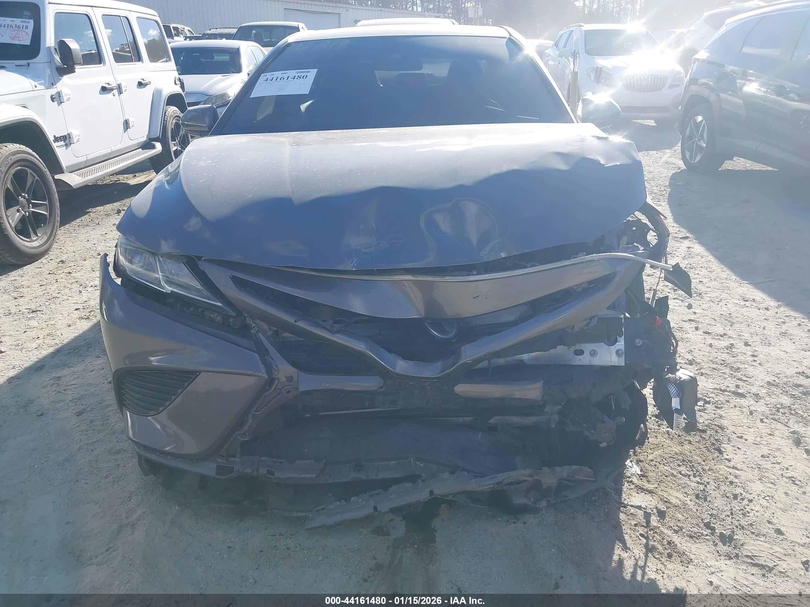 TOYOTA CAMRY image 6