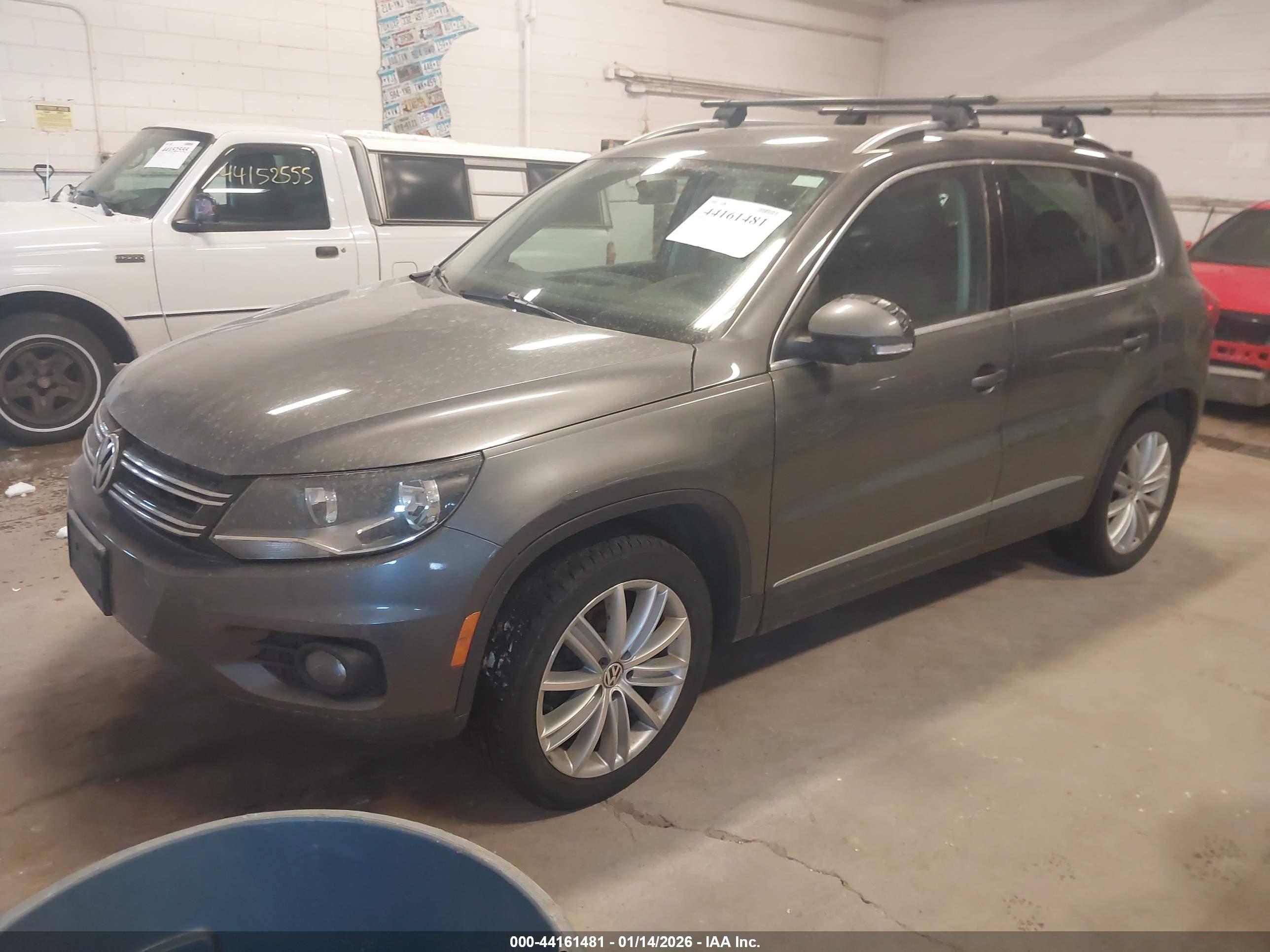 VOLKSWAGEN TIGUAN image 2