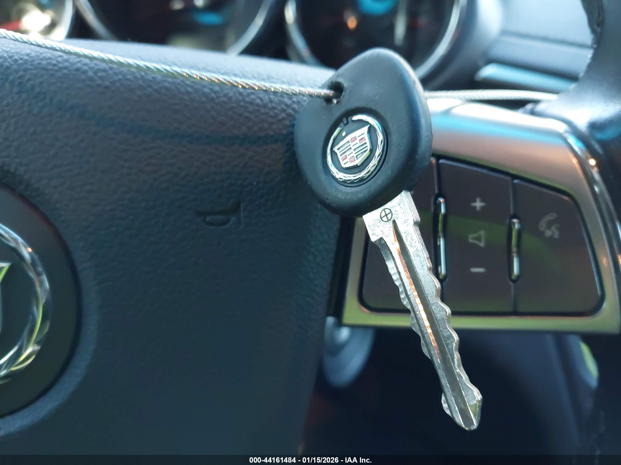 CADILLAC CTS image 11