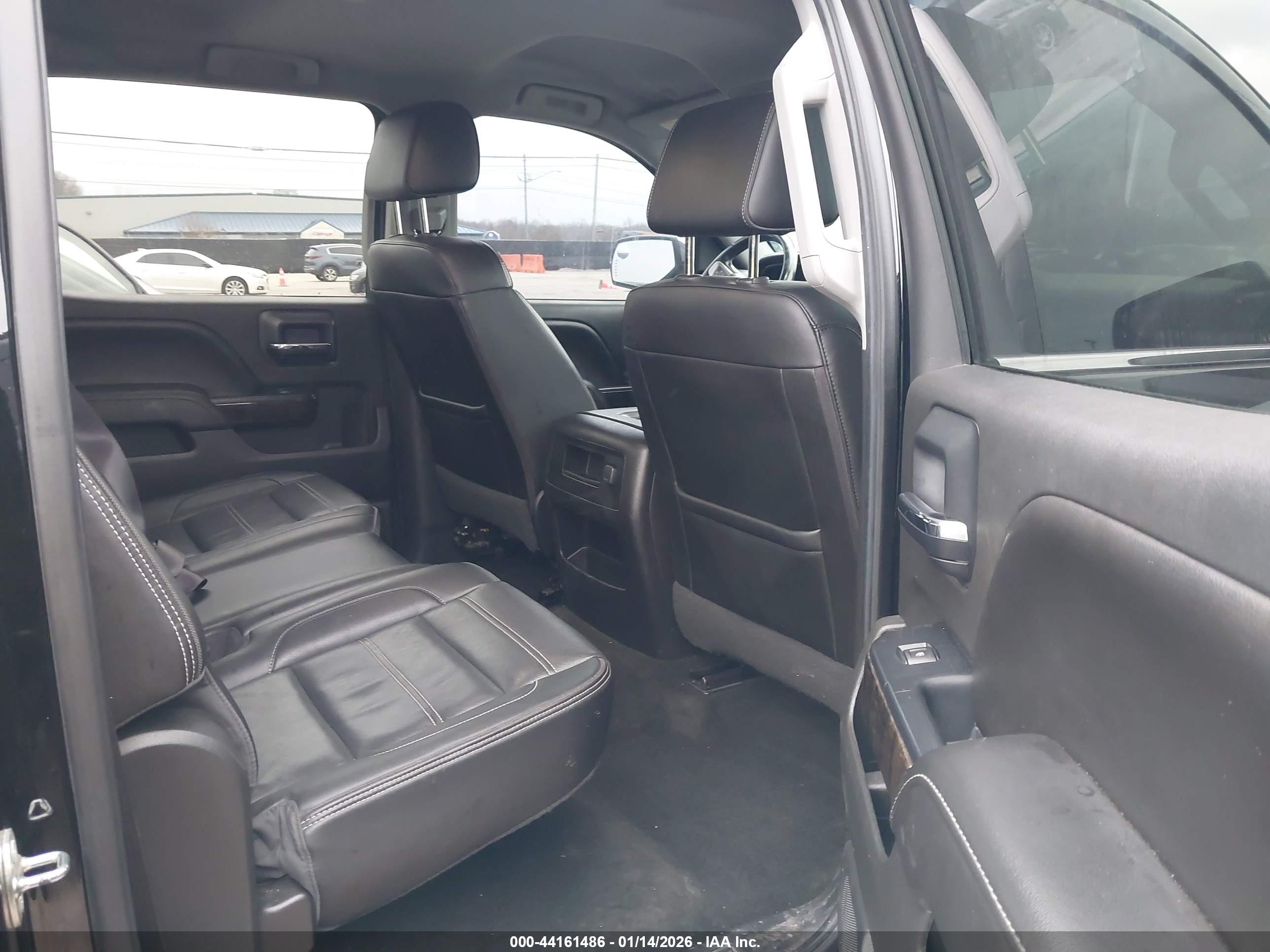 GMC SIERRA image 8
