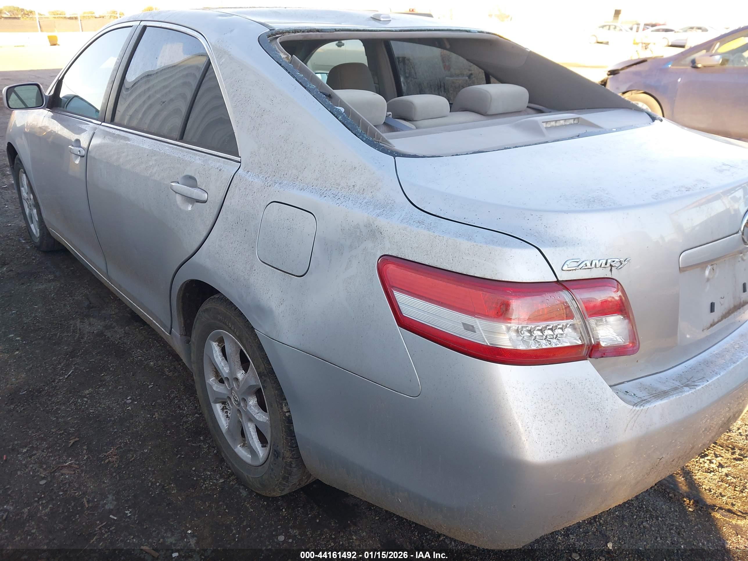 TOYOTA CAMRY image 6