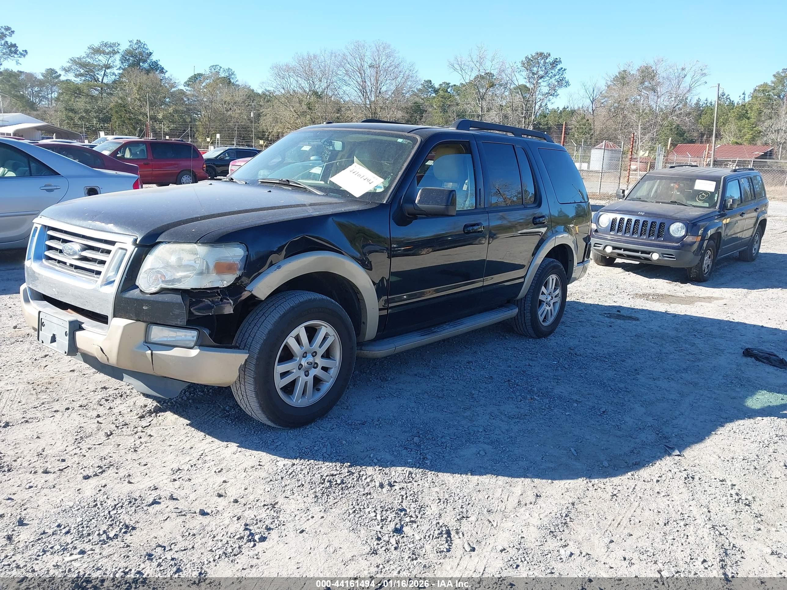 FORD EXPLORER image 2