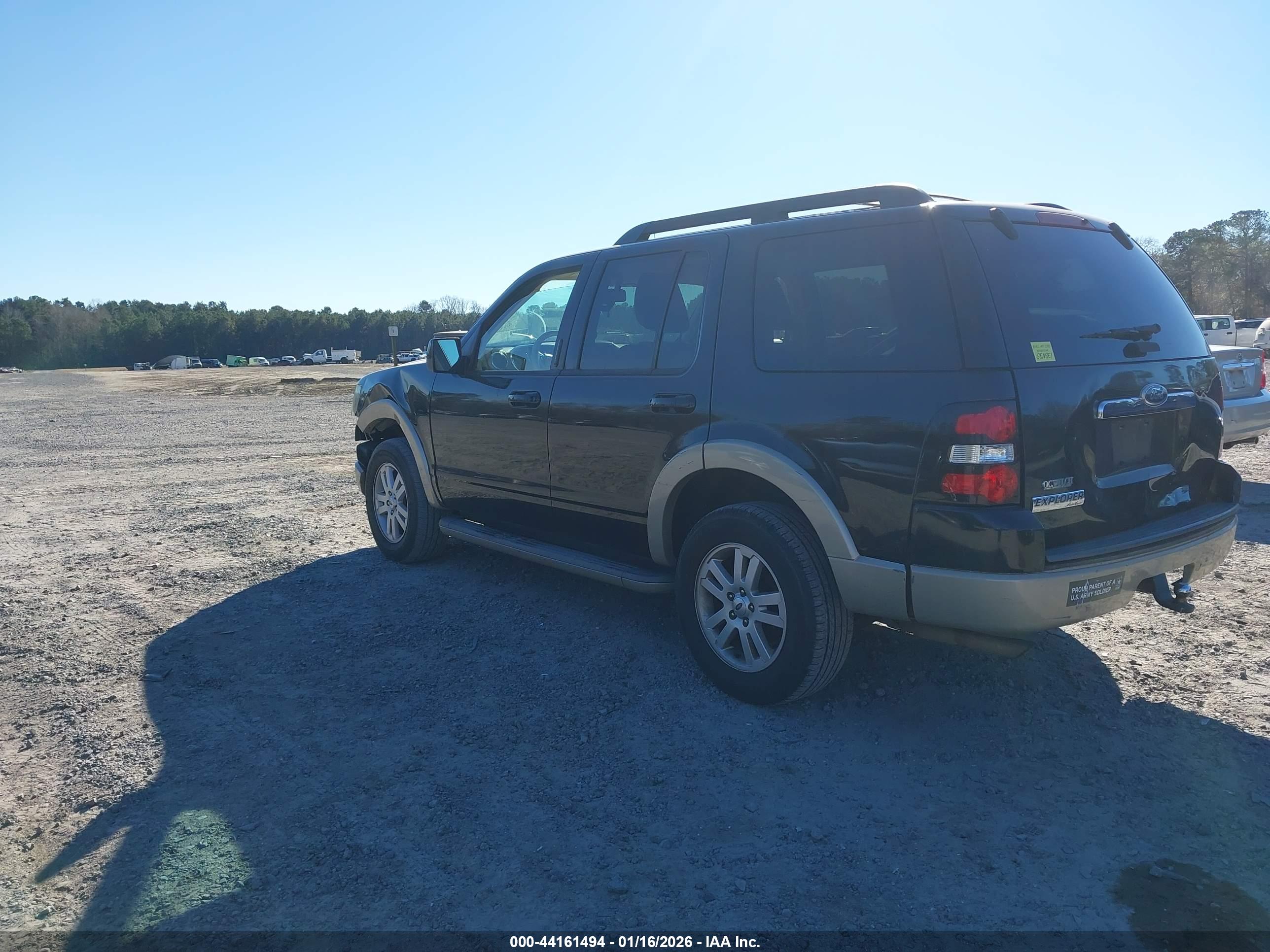 FORD EXPLORER image 3