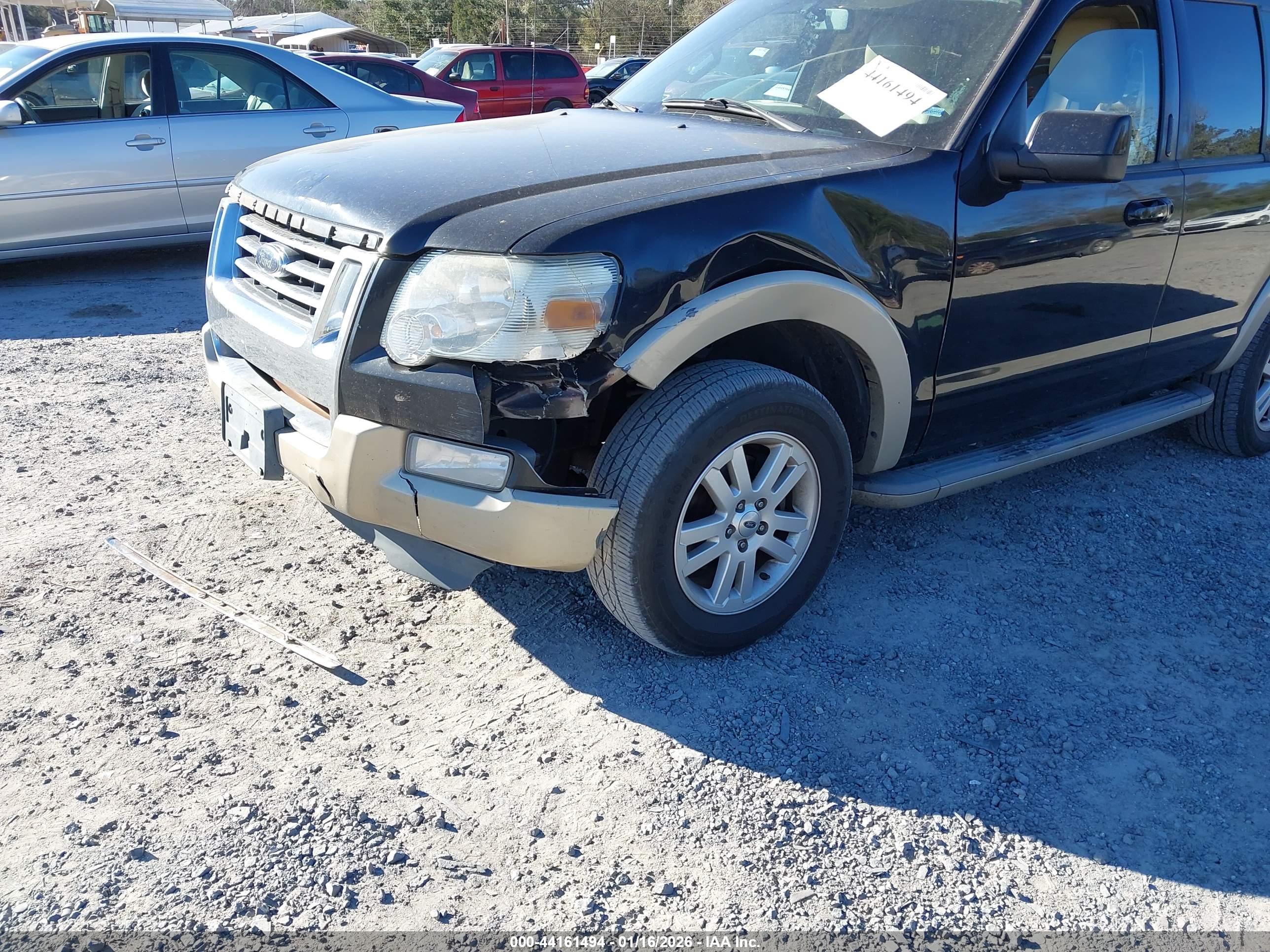 FORD EXPLORER image 6