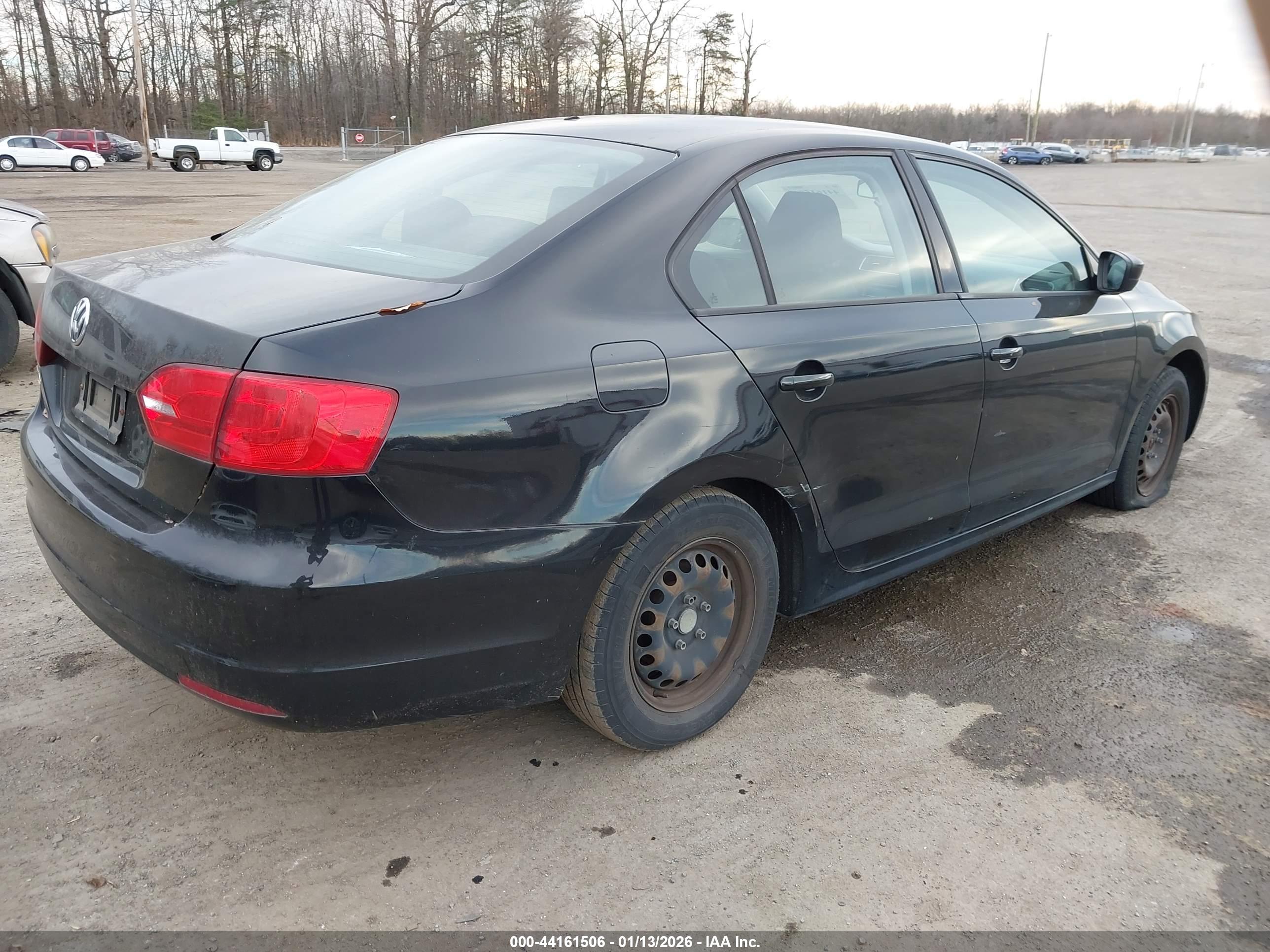 VOLKSWAGEN JETTA image 4