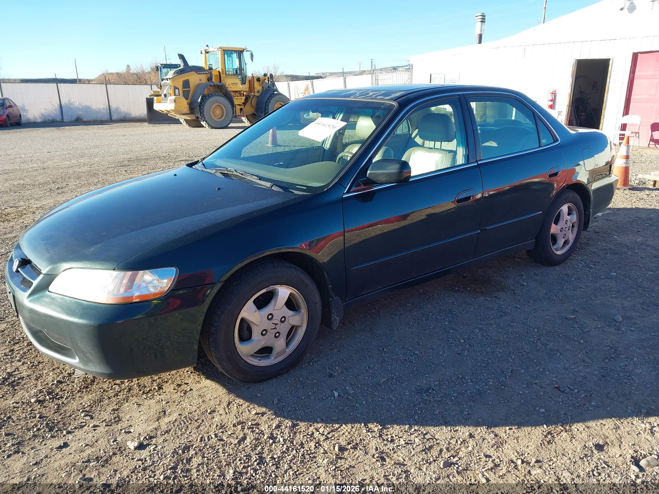 HONDA ACCORD image 2