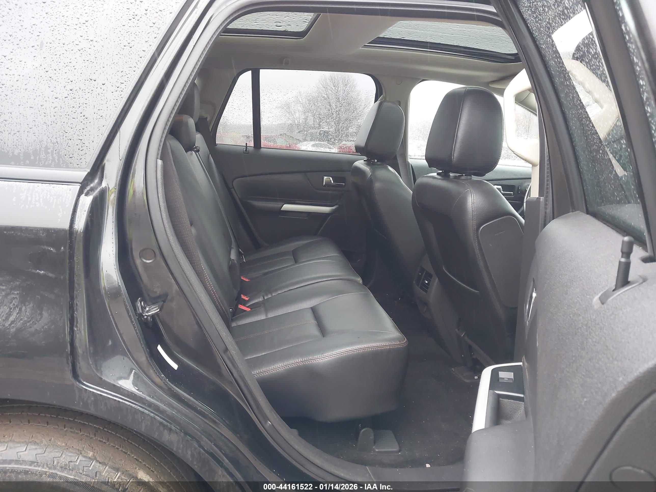 FORD EDGE image 8