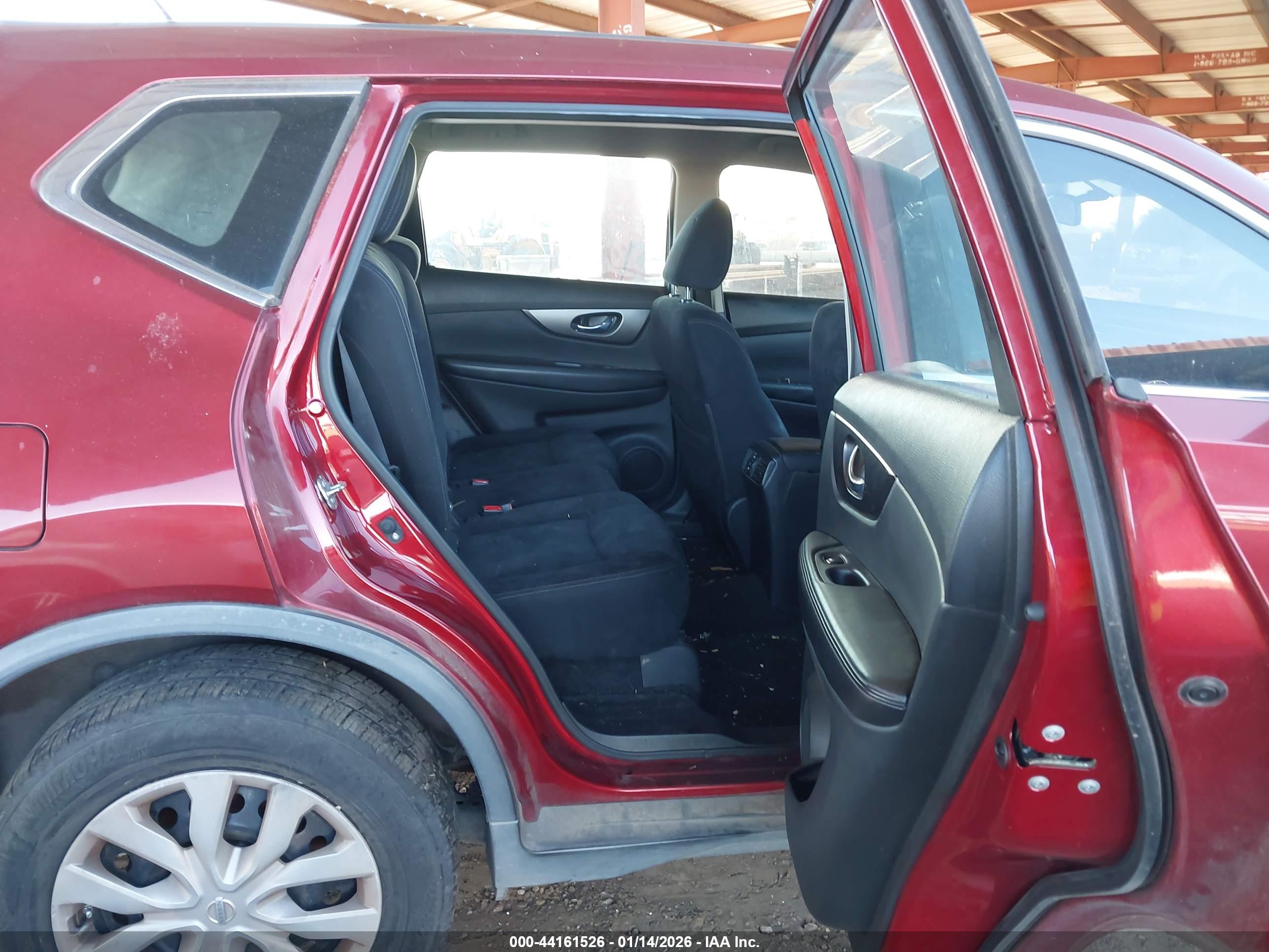 NISSAN ROGUE image 8