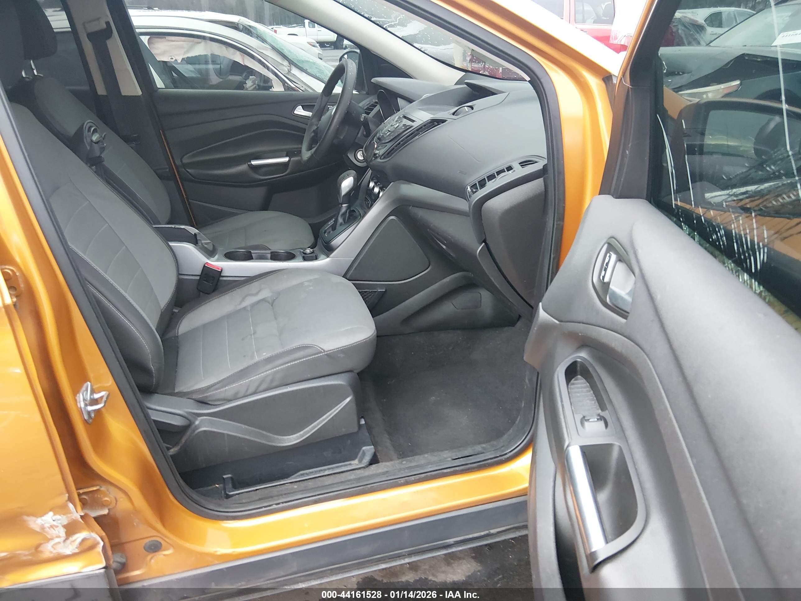FORD ESCAPE image 5