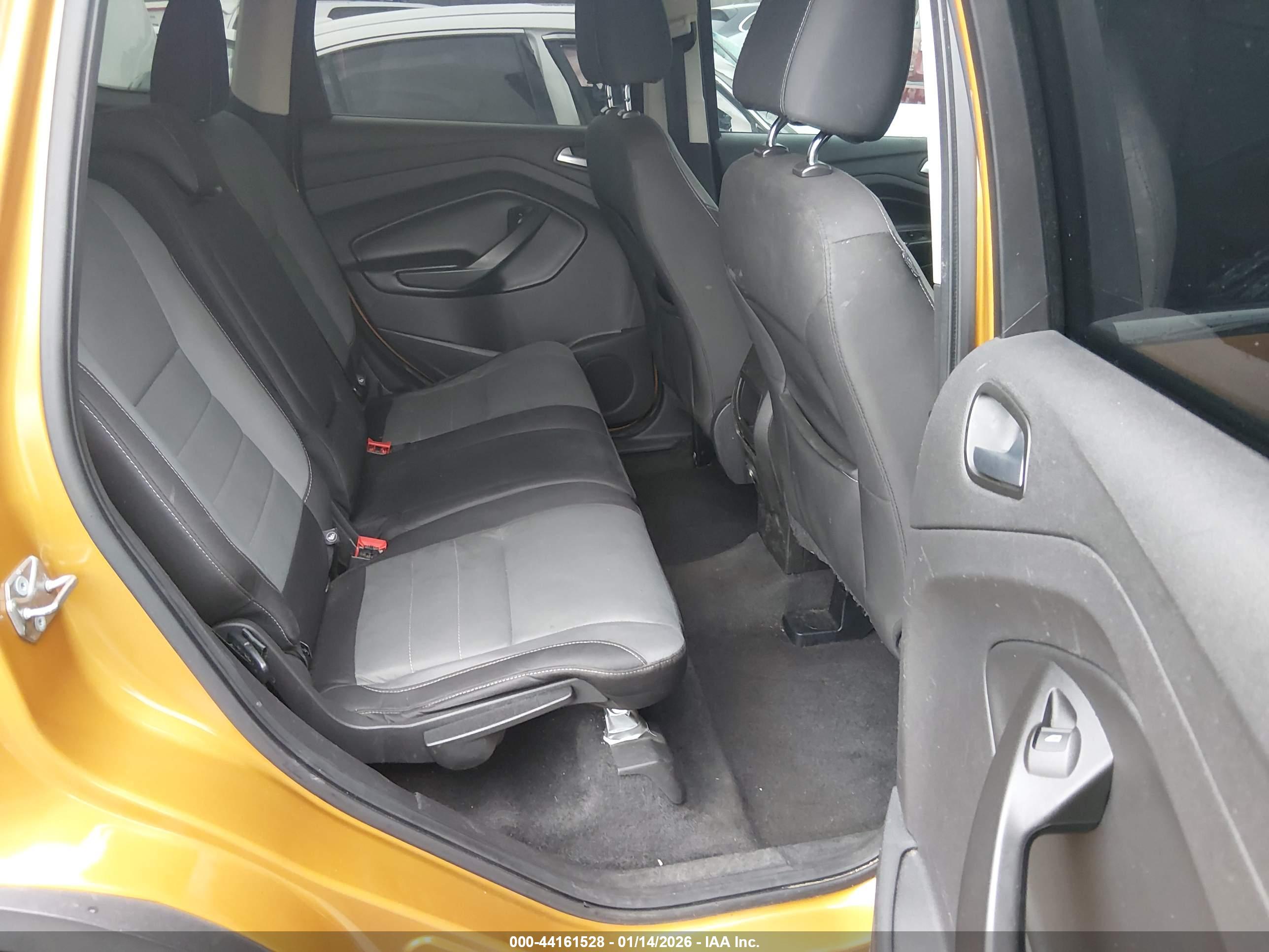 FORD ESCAPE image 8