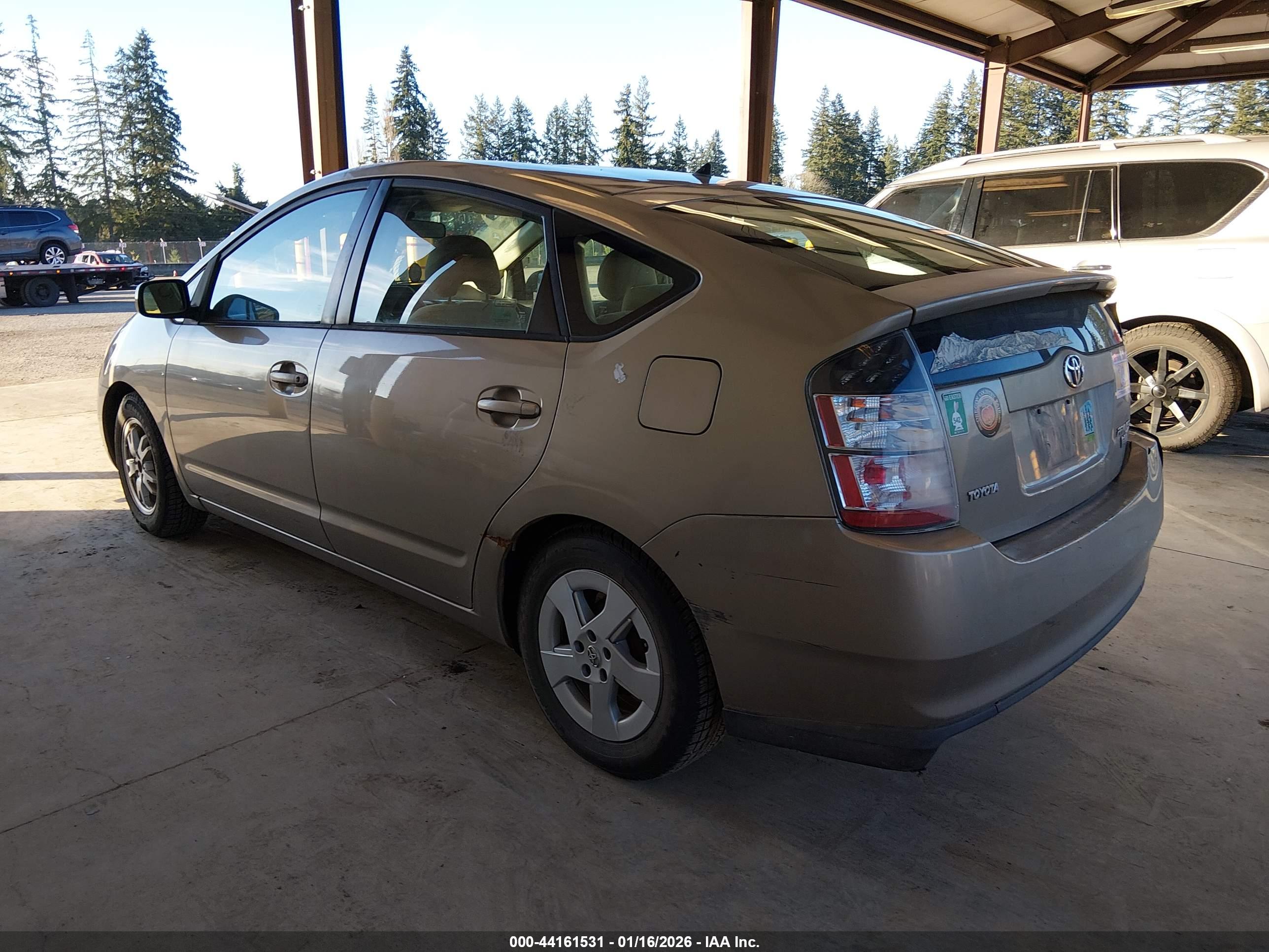 TOYOTA PRIUS image 3