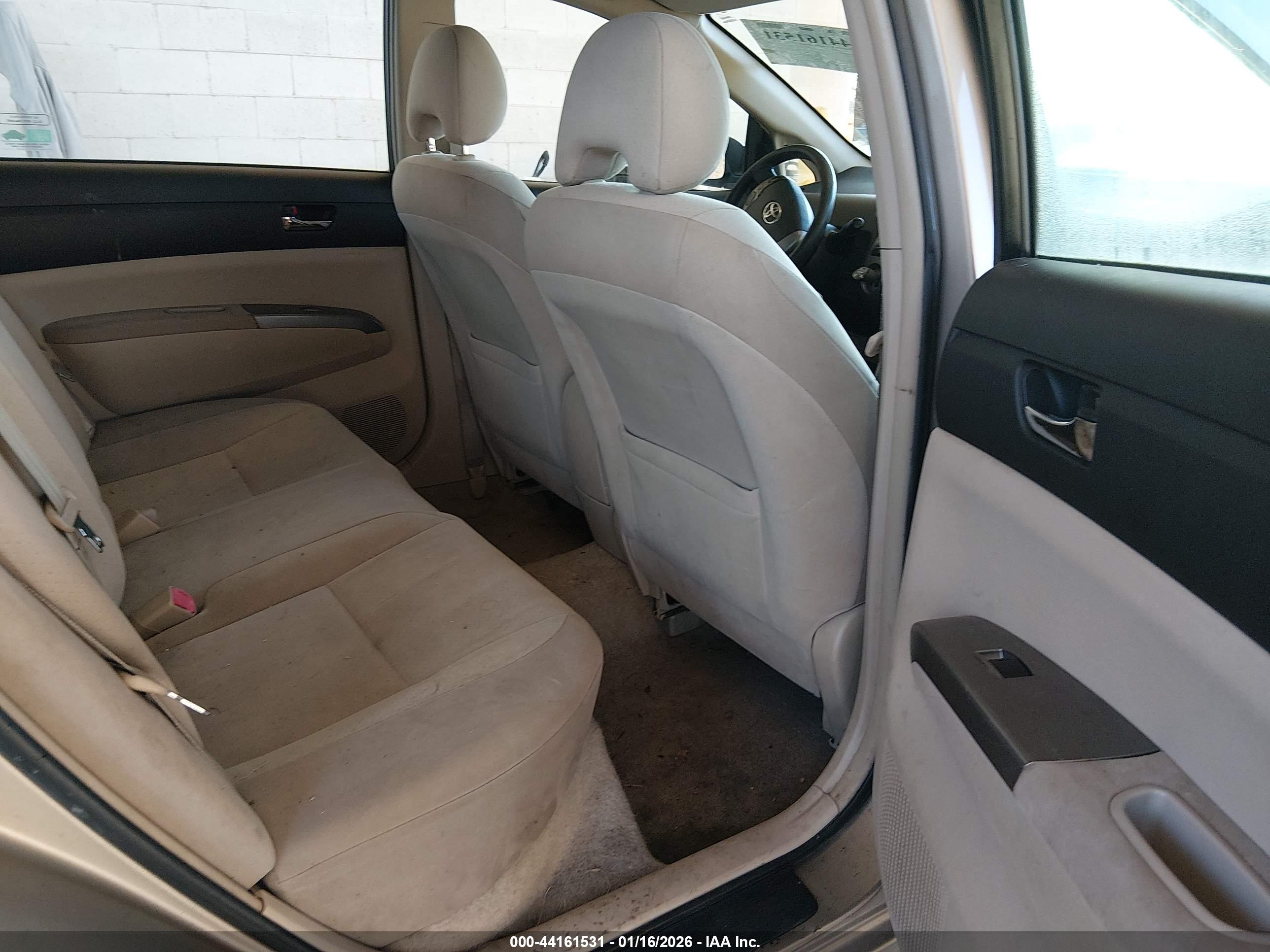 TOYOTA PRIUS image 8