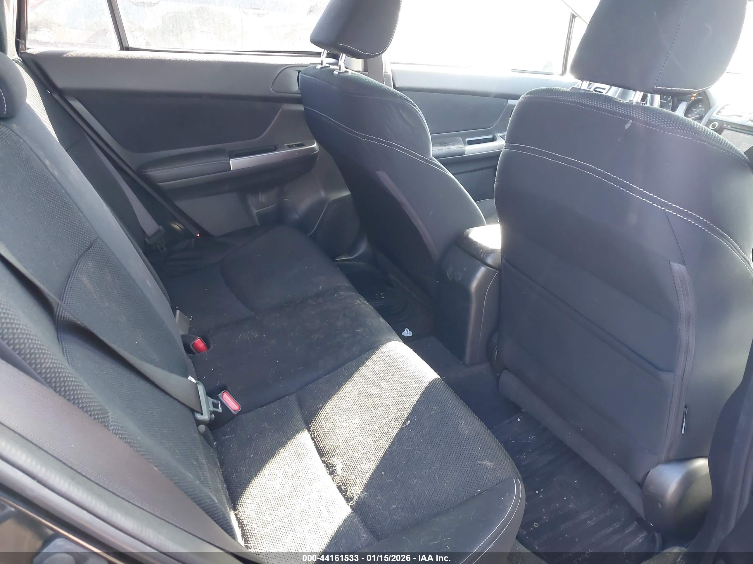 SUBARU XV image 8