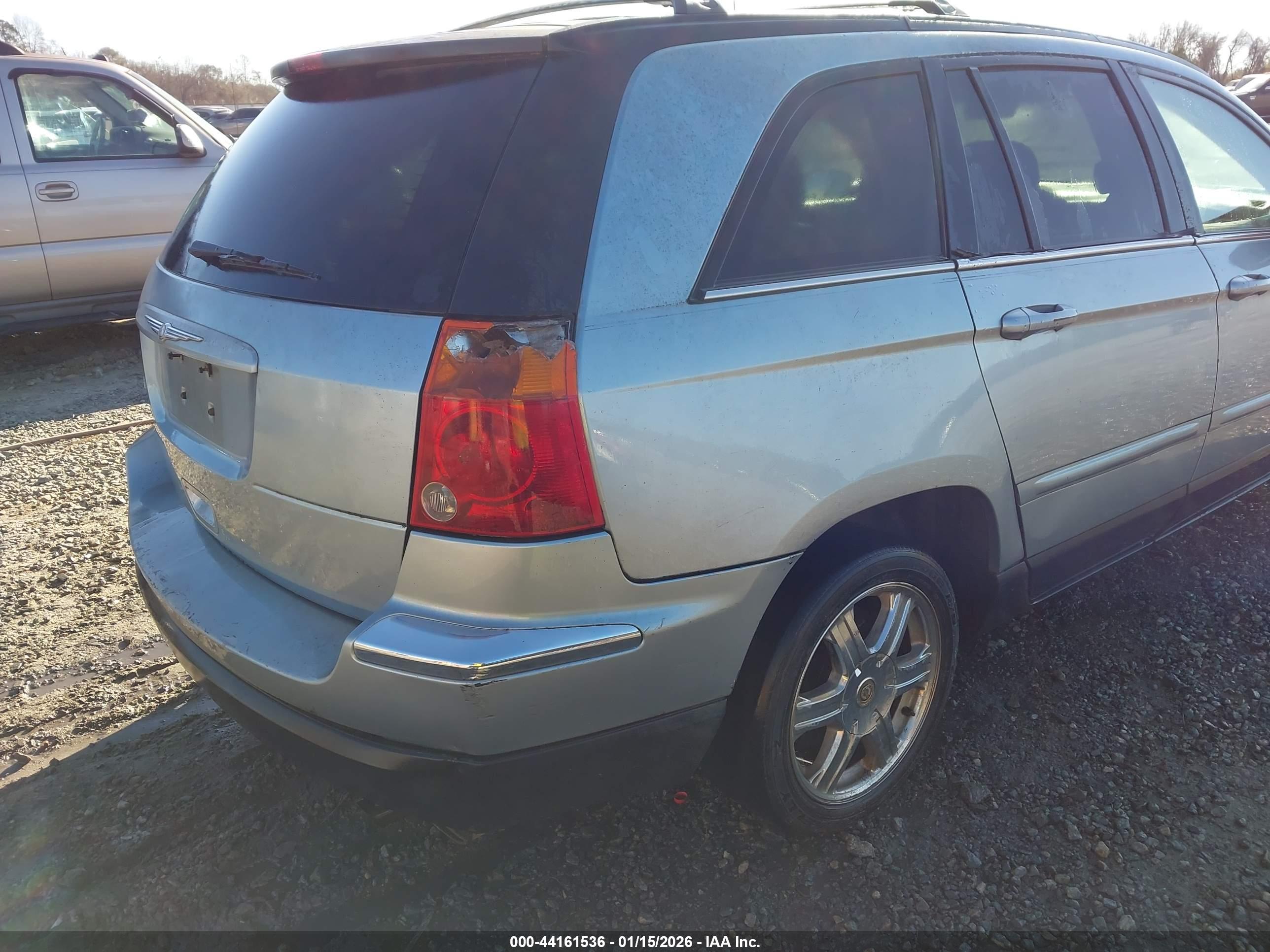 CHRYSLER PACIFICA image 6