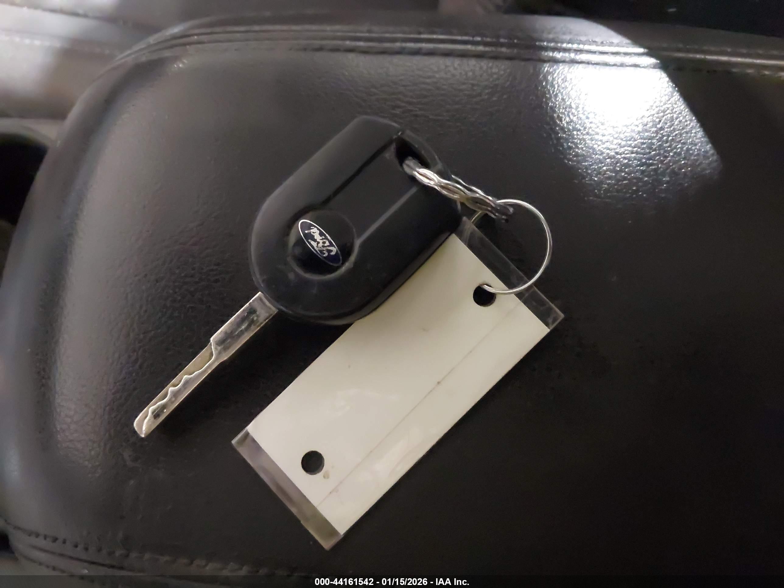FORD ESCAPE image 11