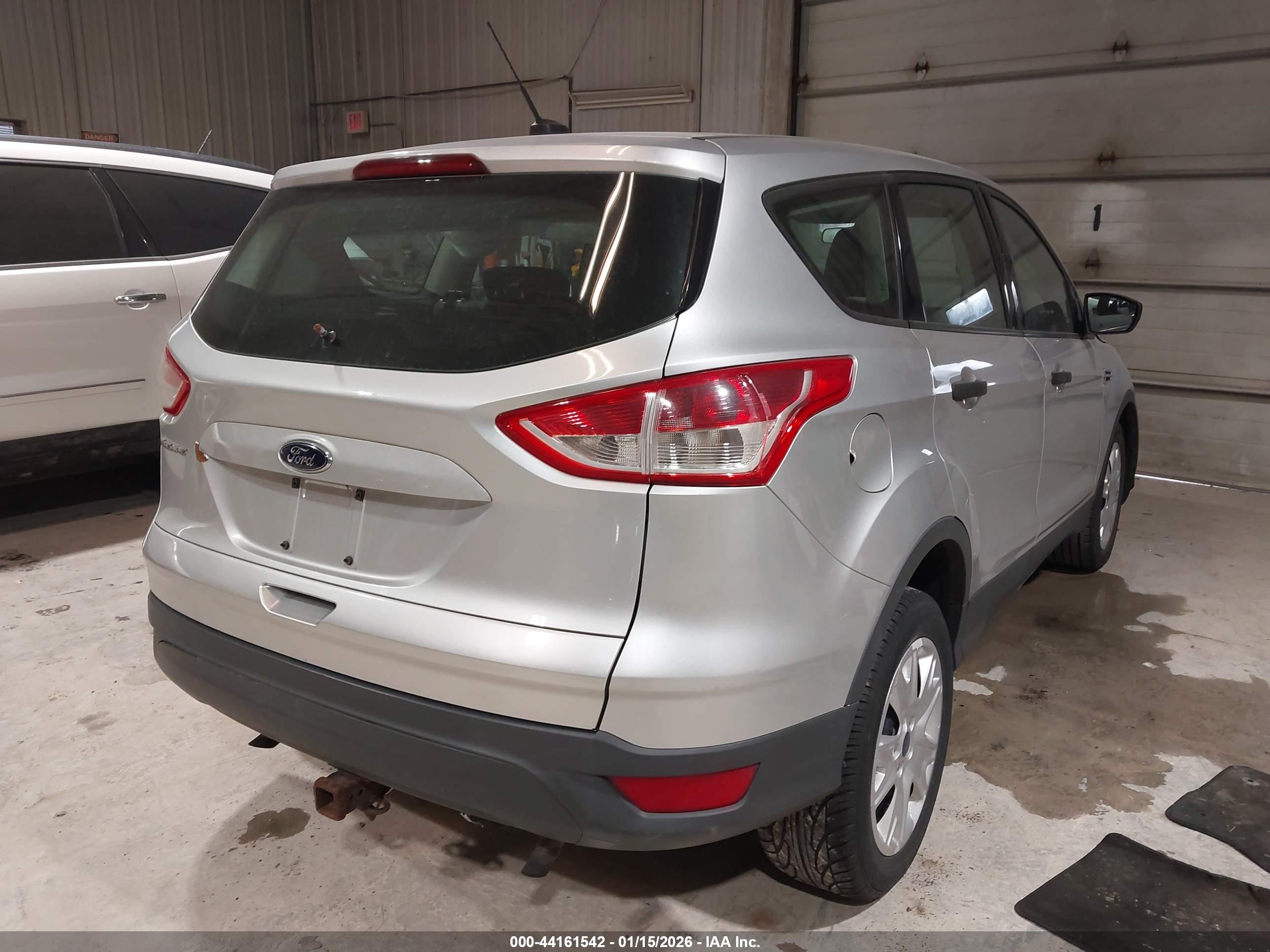 FORD ESCAPE image 4