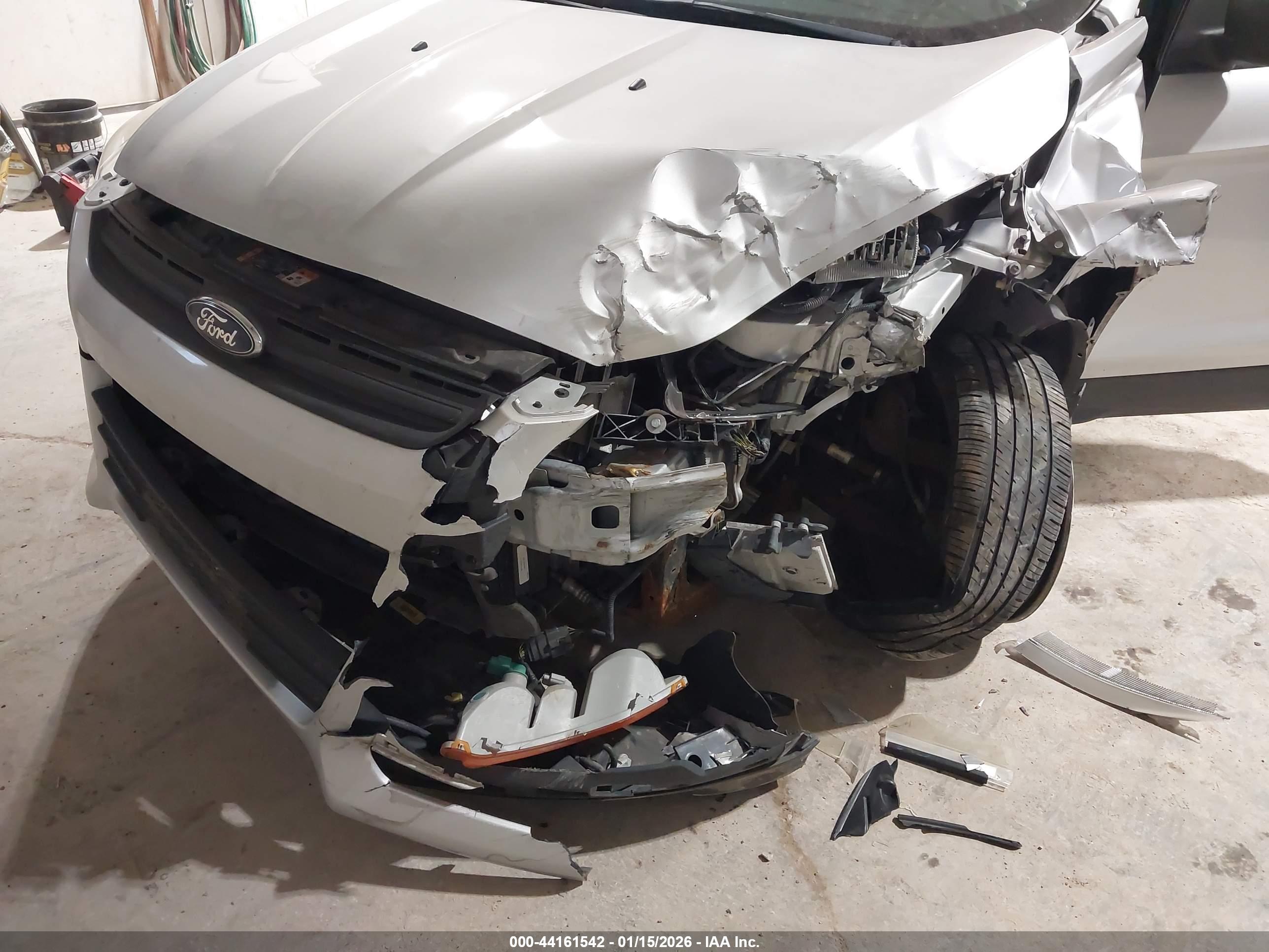 FORD ESCAPE image 6