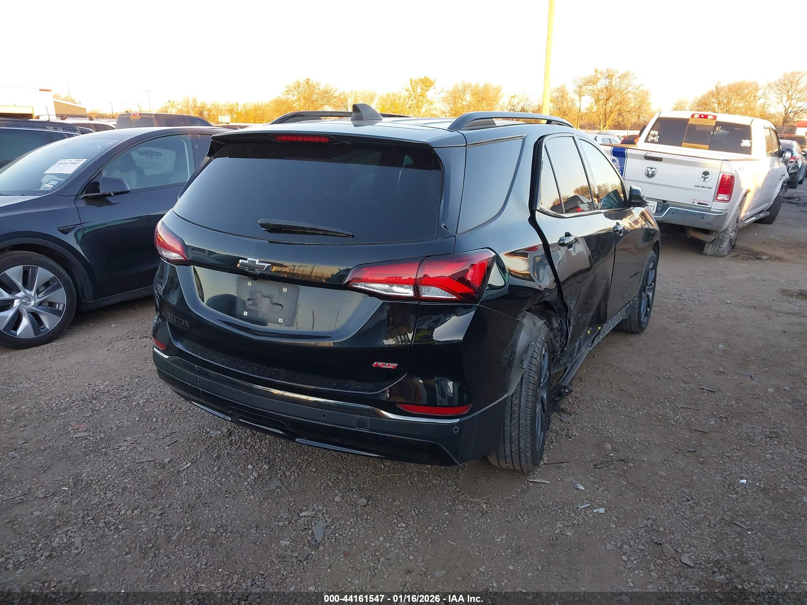 CHEVROLET EQUINOX image 4