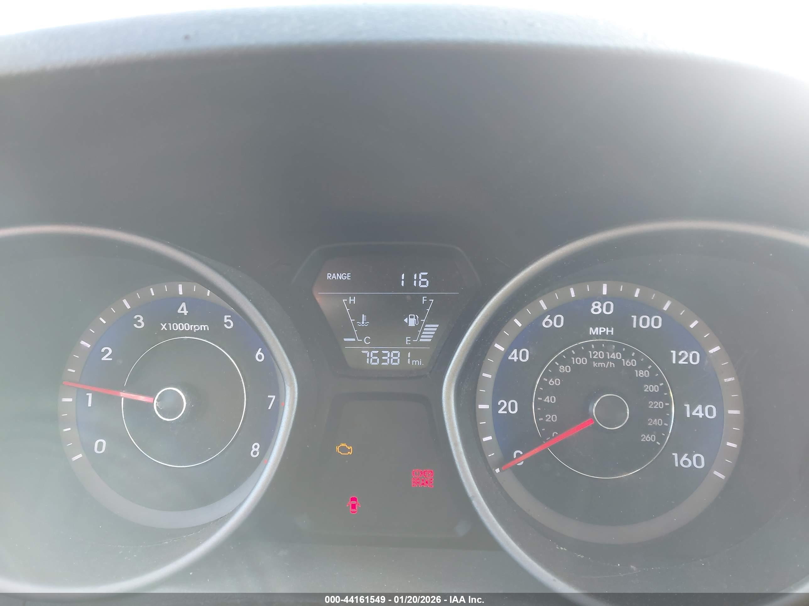 HYUNDAI ELANTRA image 7