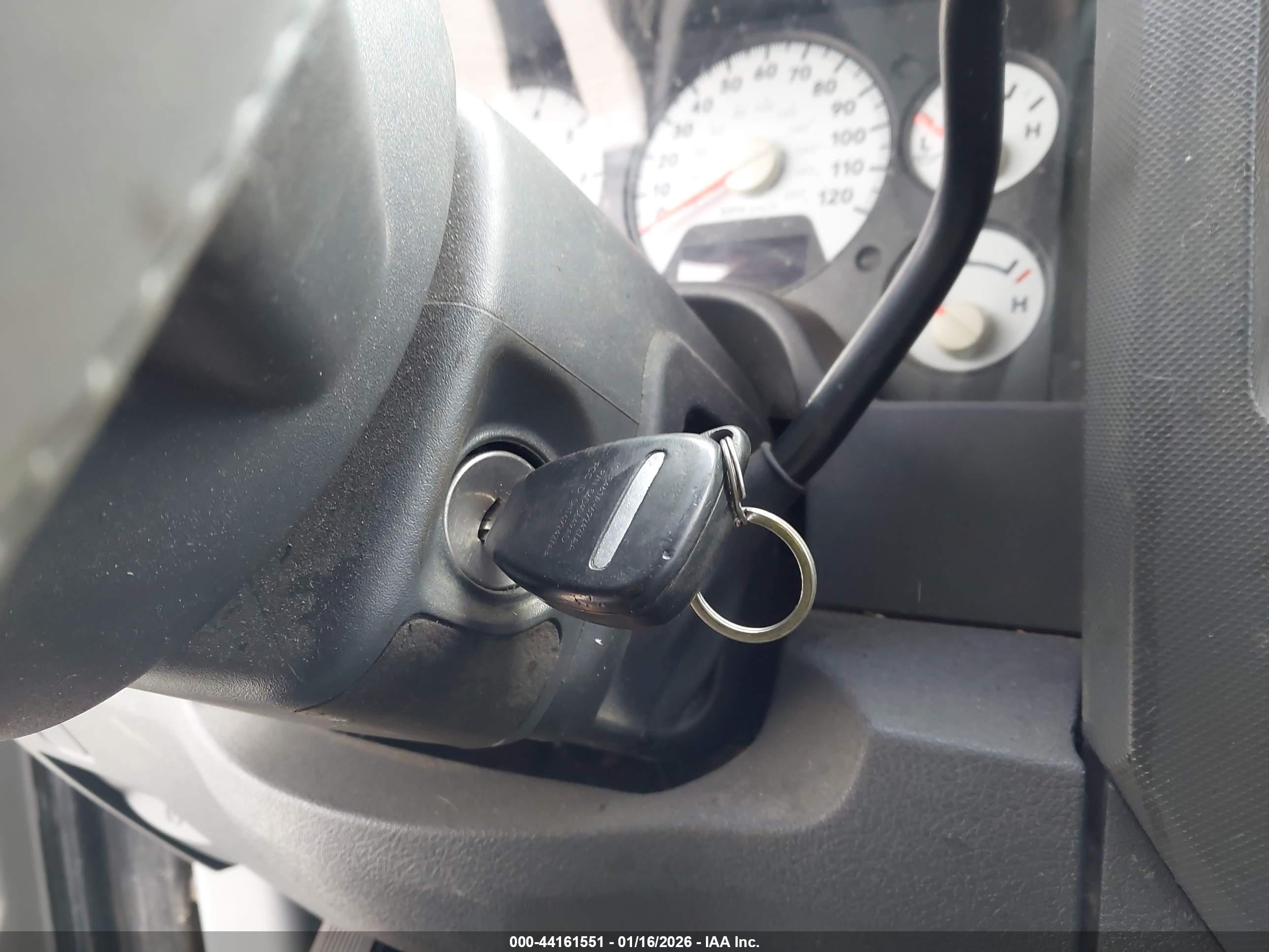 DODGE RAM image 11