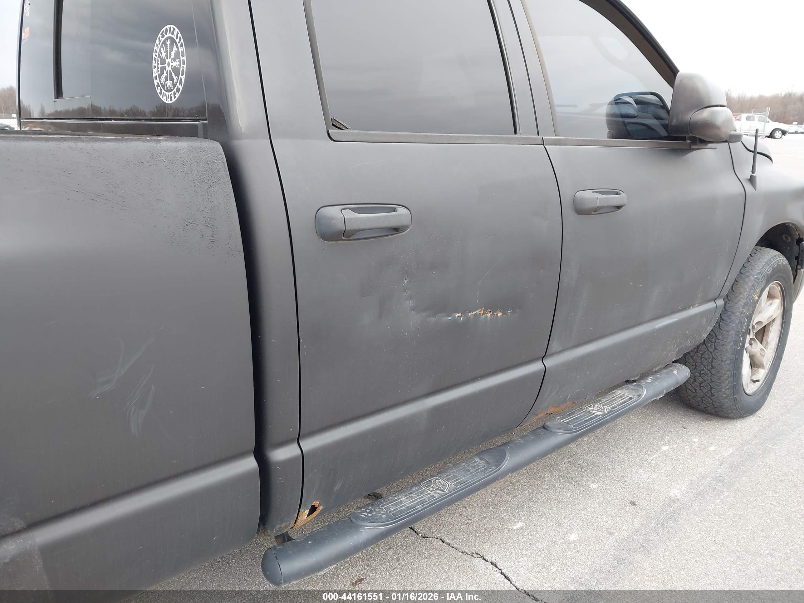 DODGE RAM image 6