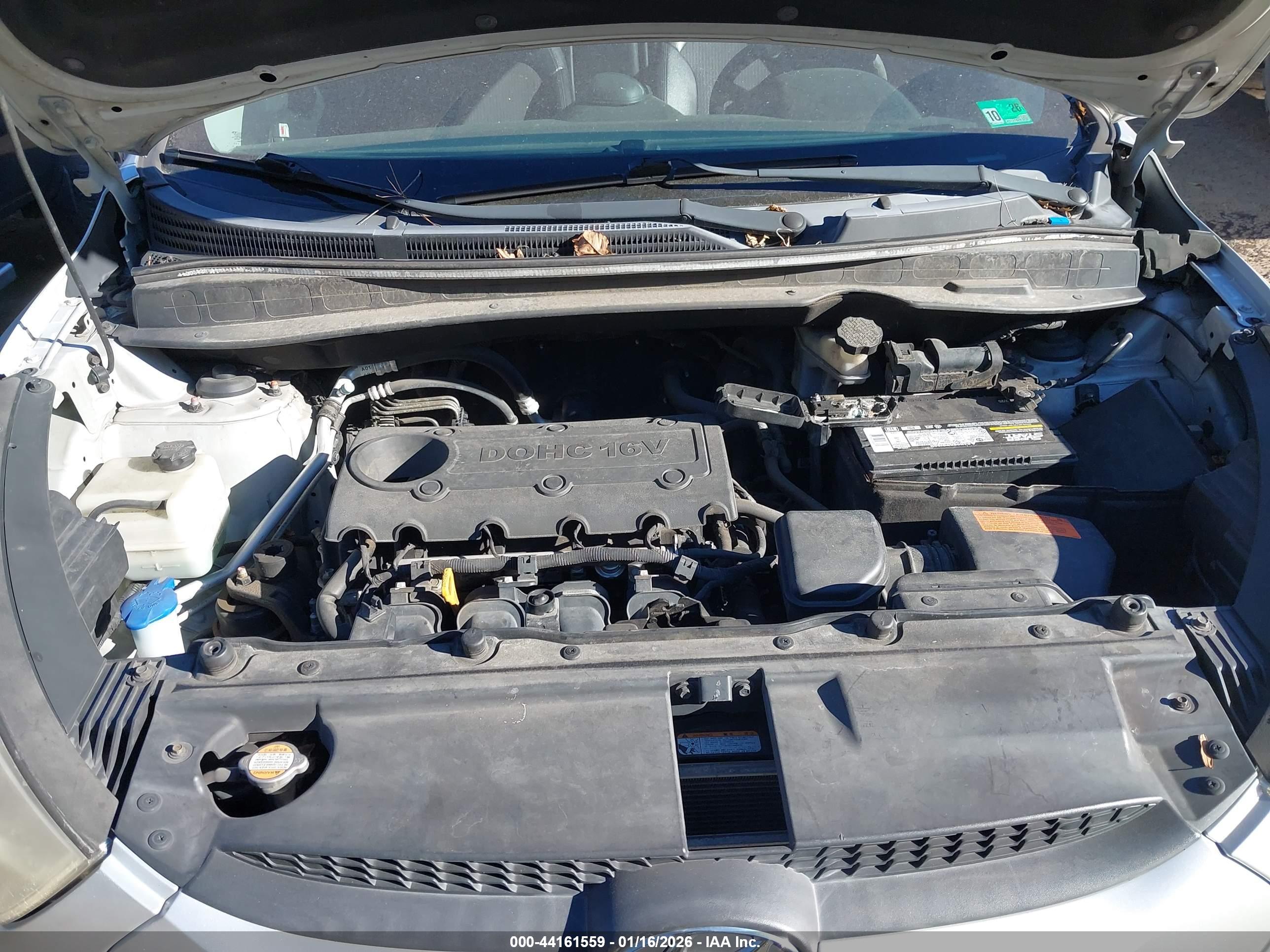 HYUNDAI TUCSON image 10
