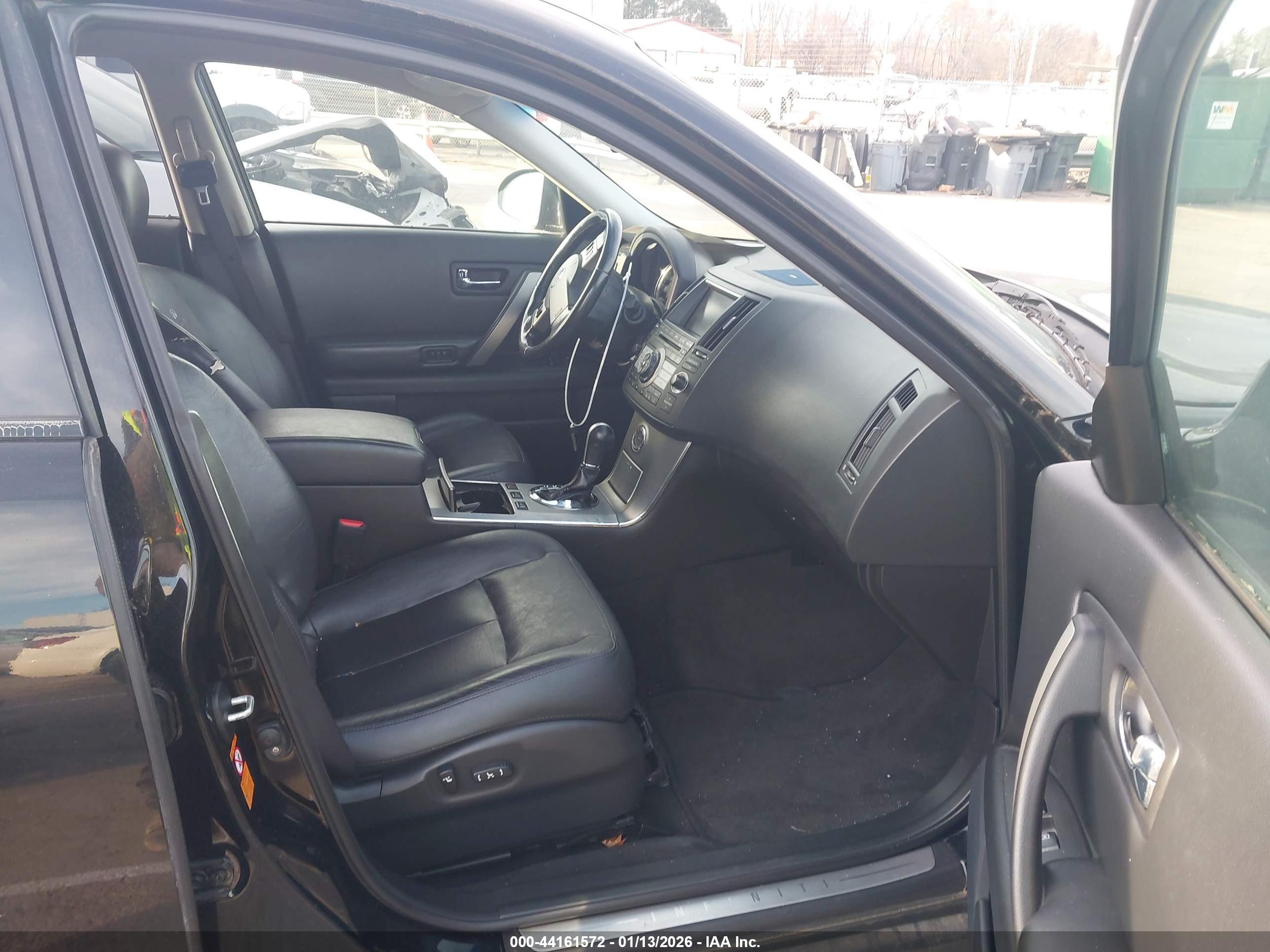 INFINITI FX35 image 5