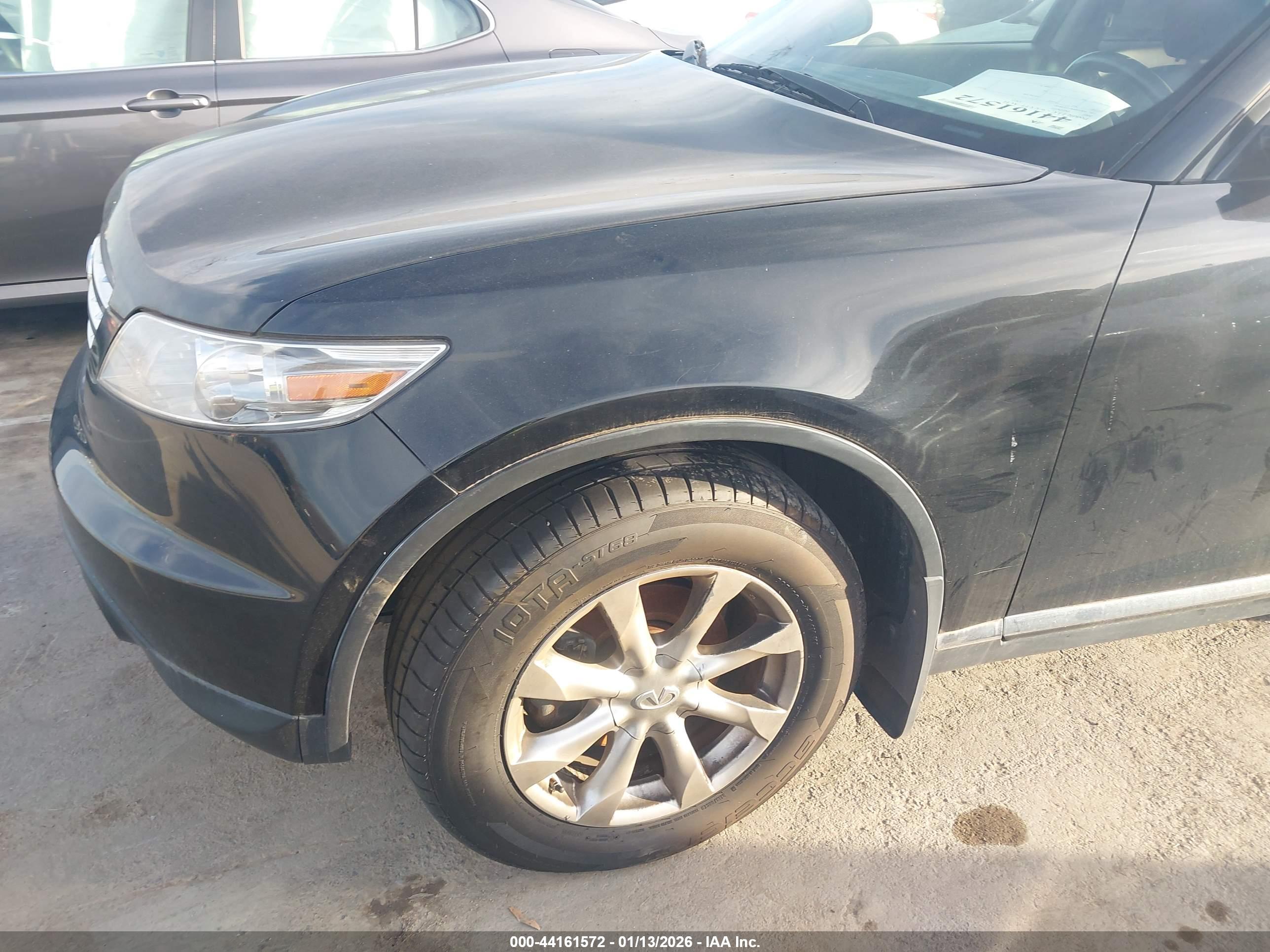 INFINITI FX35 image 6