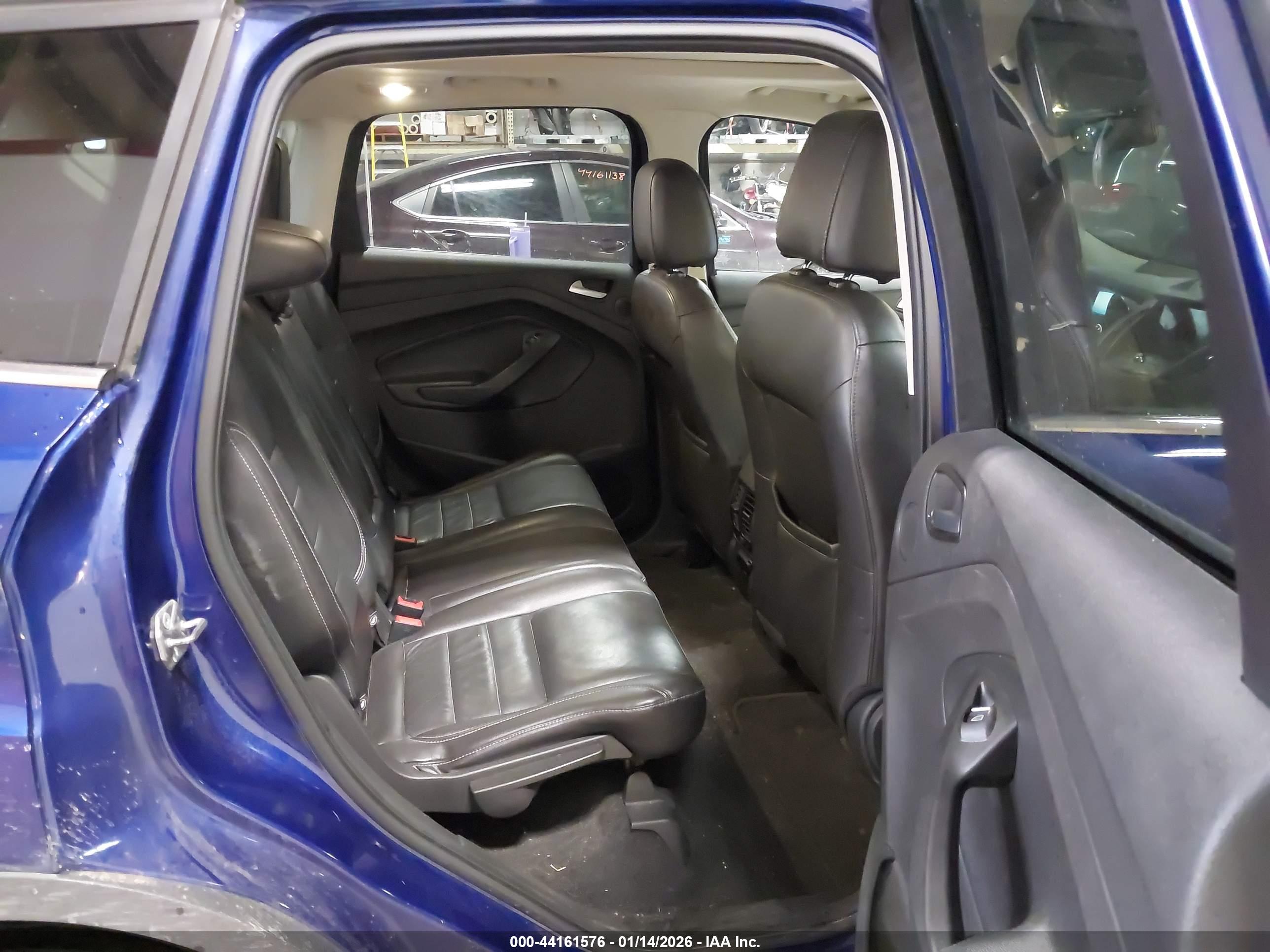 FORD ESCAPE image 8