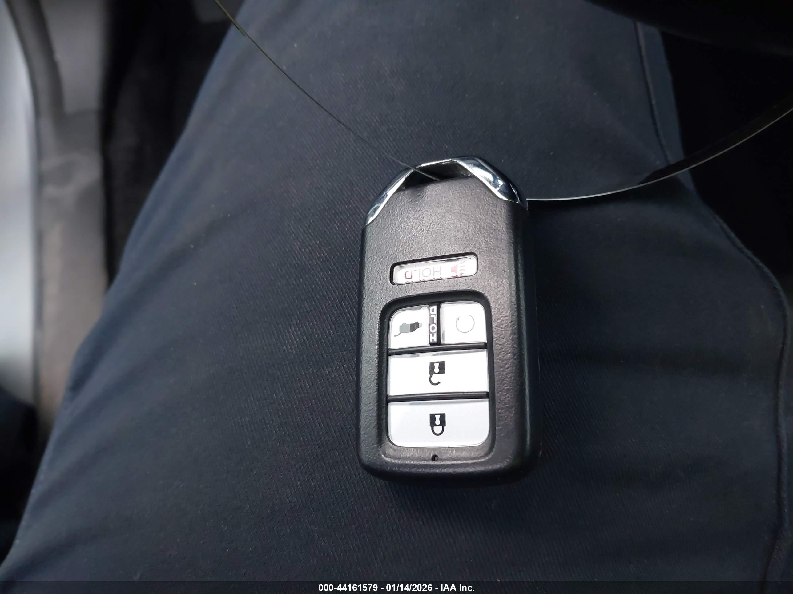 HONDA CR-V image 11